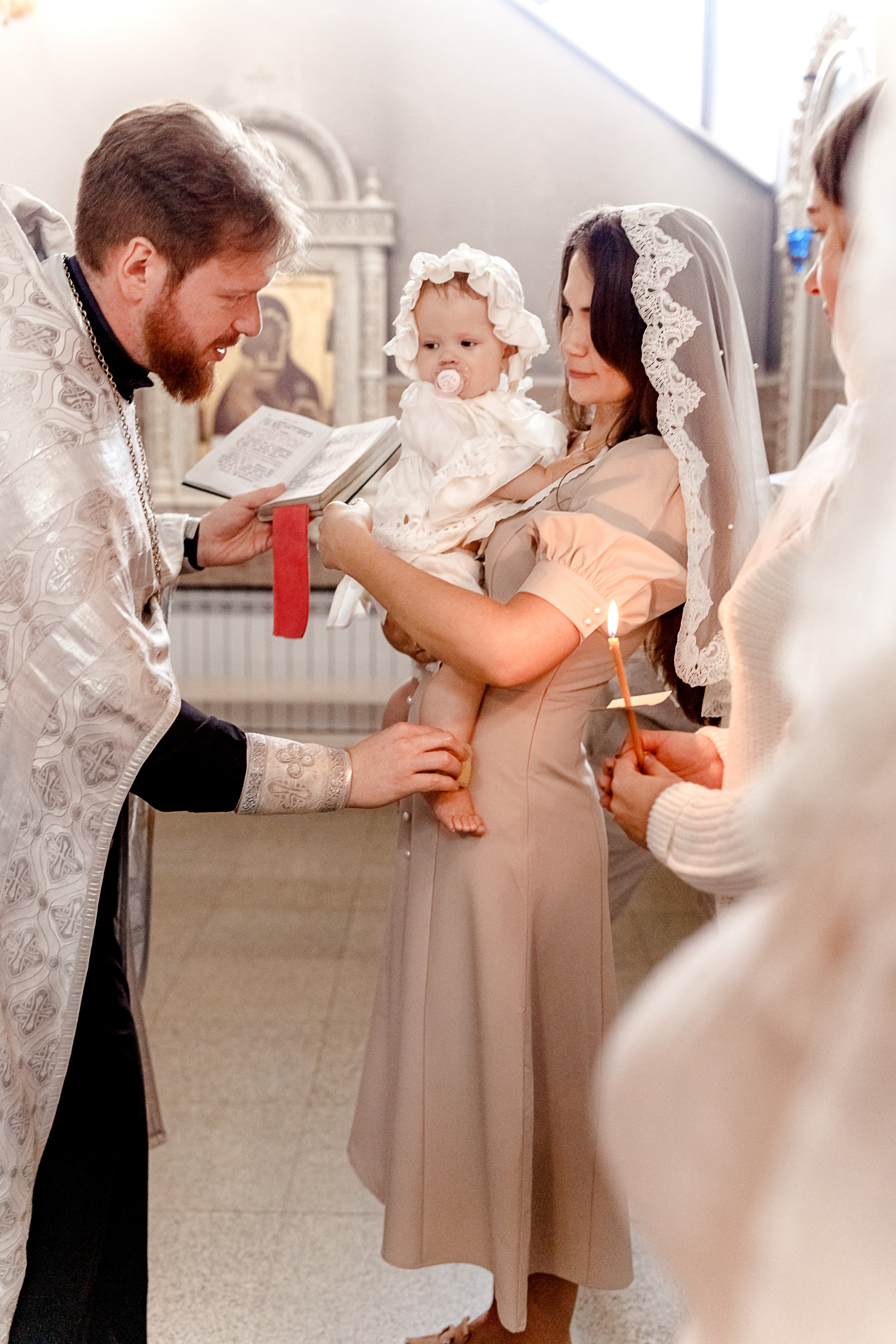 Съемки в храме. Семейный и церковный фотограф в Нефтеюганске