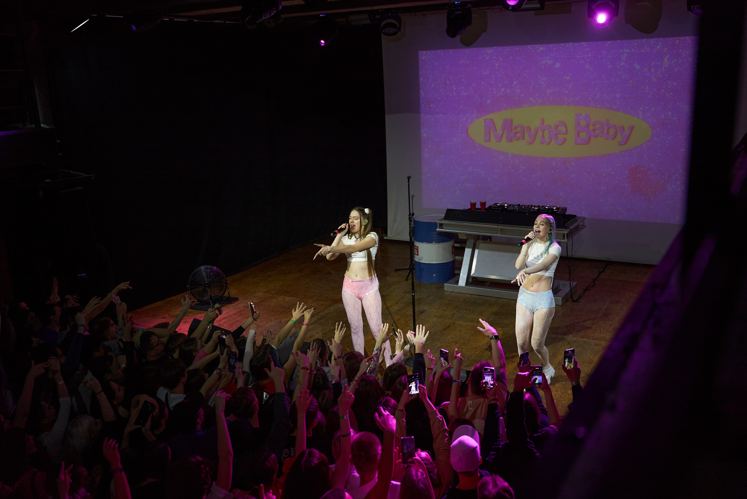 Мэйби Бэйби. TRINITY GRAPH