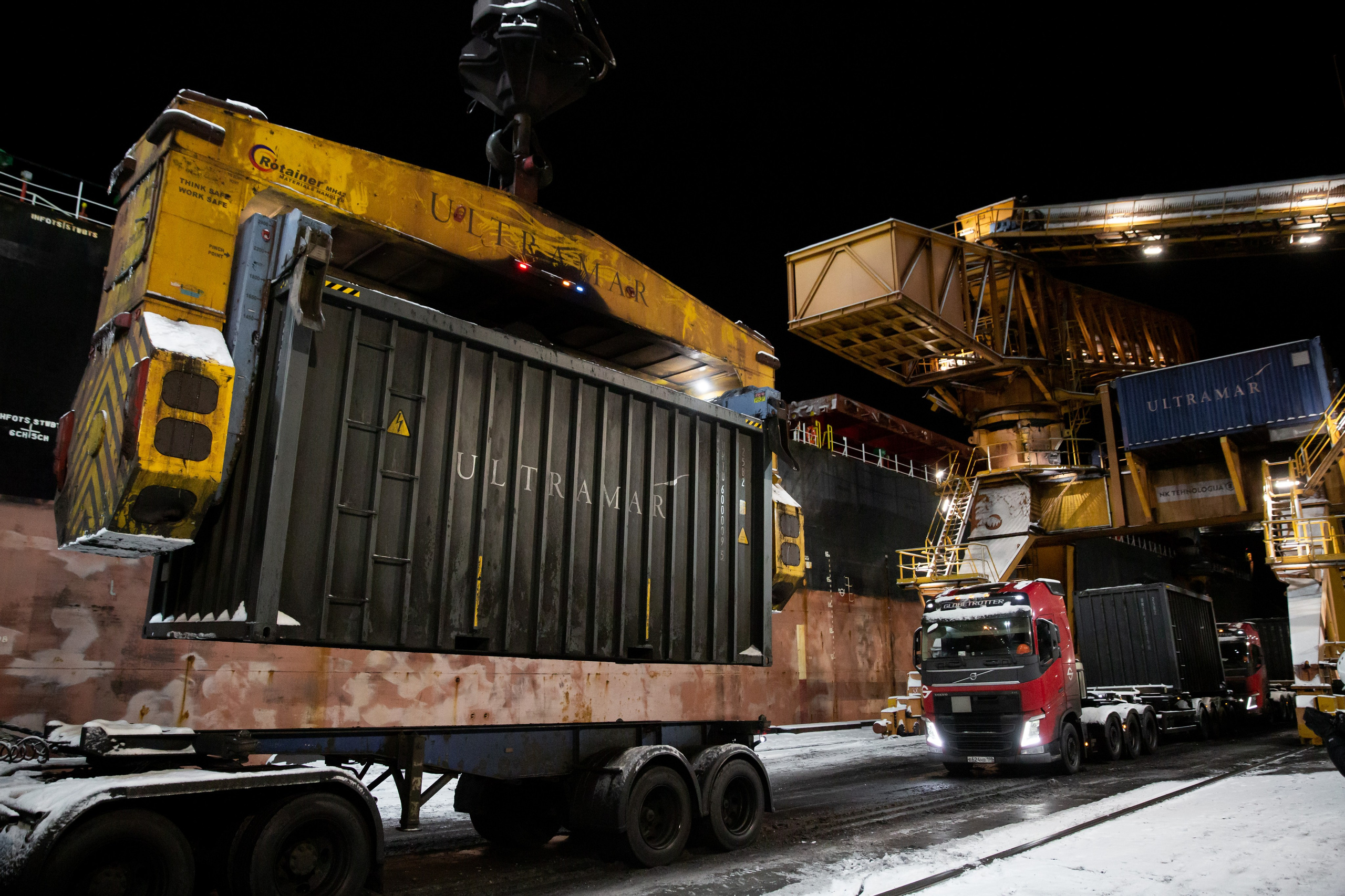 Зимняя разгрузка ULTRAMAR. Снимаю съемки