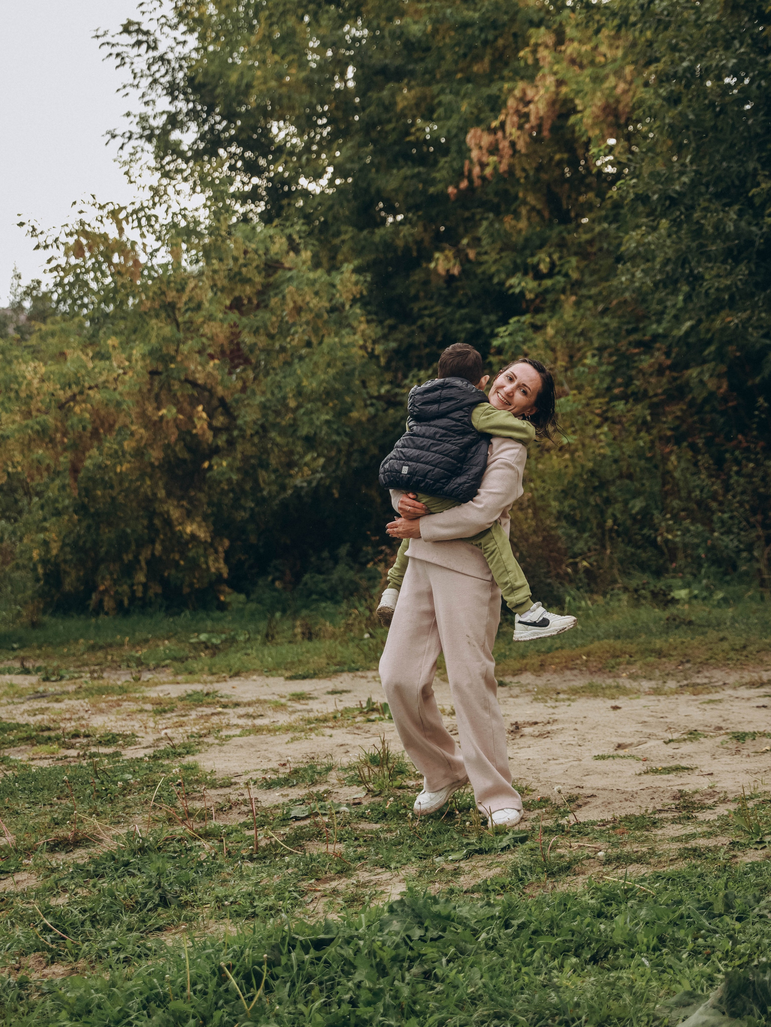 Под дождём. Мультифотограф Динара Ахмедзянова