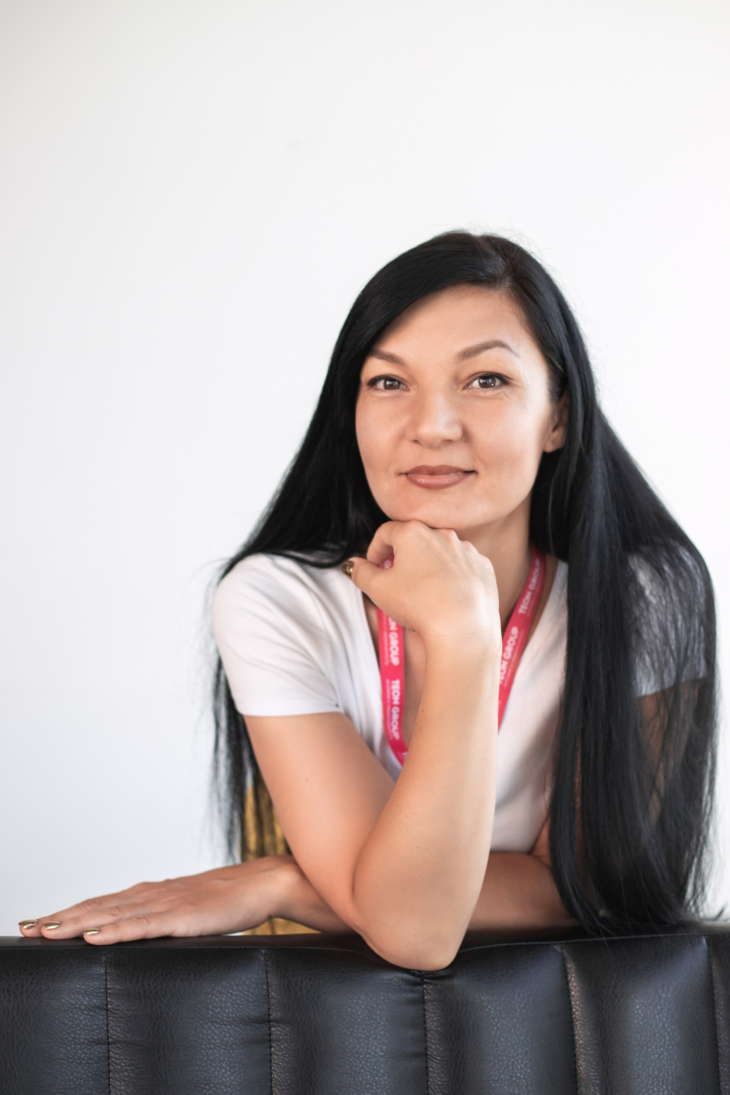 TEON Group_бизнес-портрет сотрудников. Фотограф Воронеж, Новая Усмань Мария Бублик