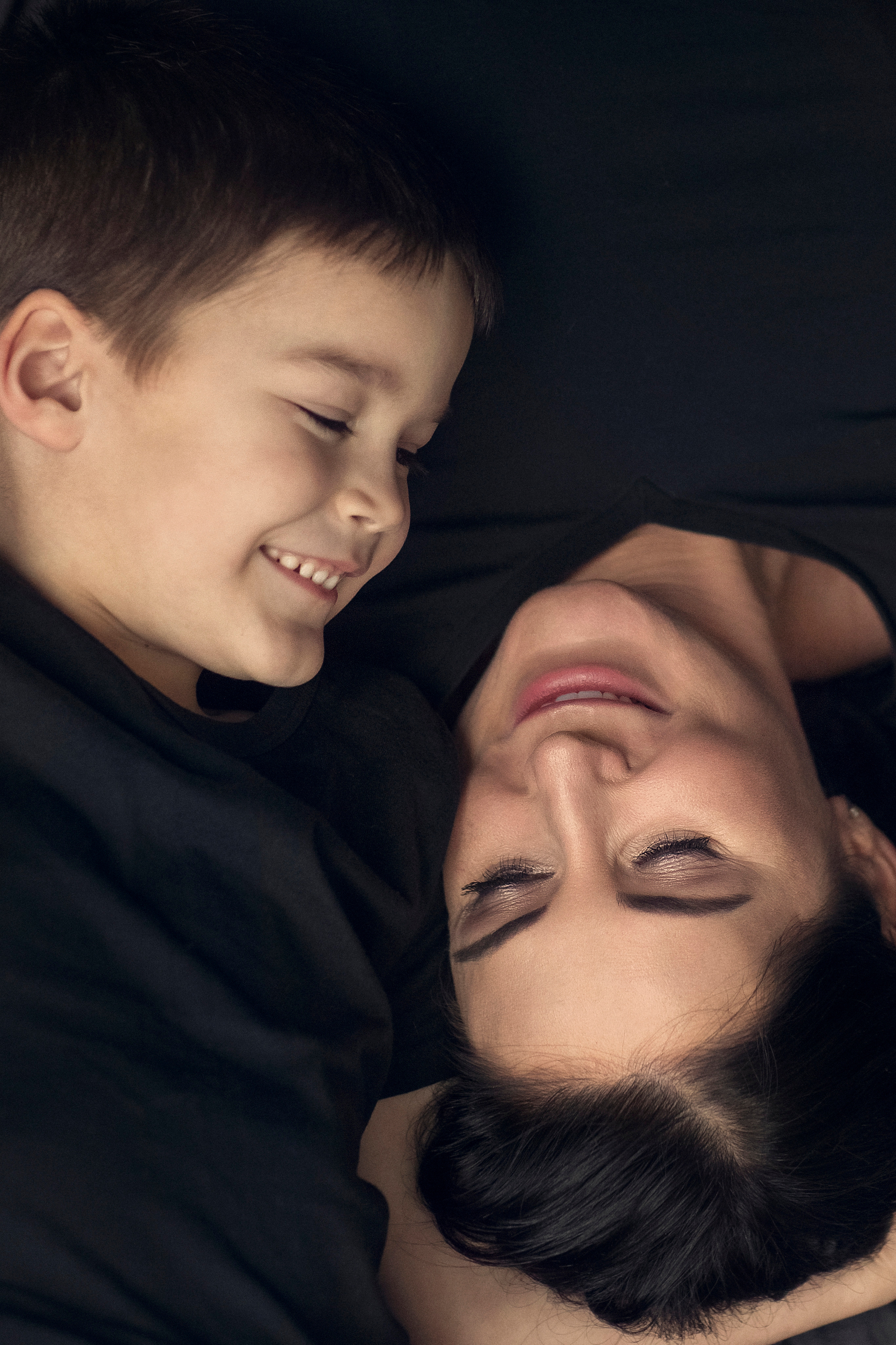 Фотосессия мамы и сына в студии "Сейчас". Семейный и детский фотограф в Перми Мария Карабатова