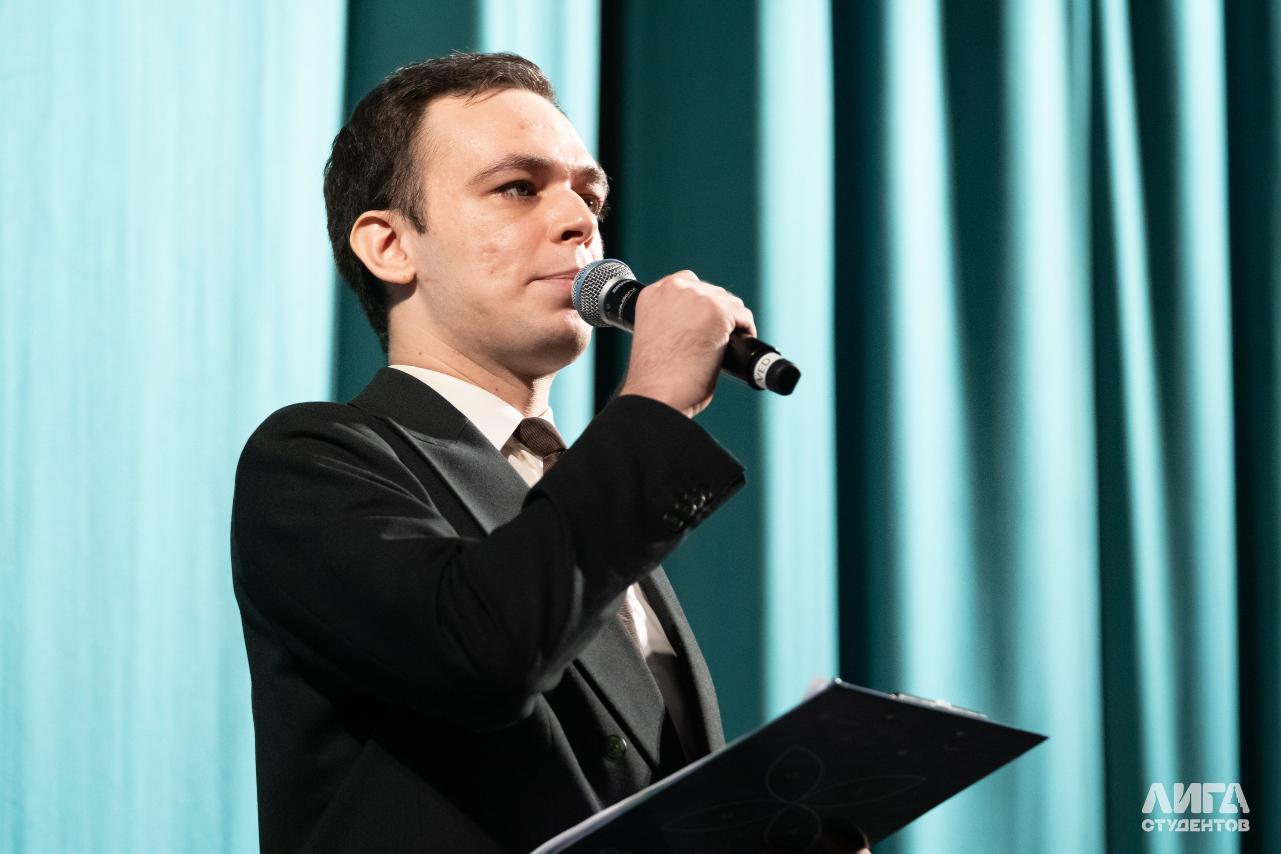 Российская Студенческая Весна 2025. Портретный фотограф в Казани Радомир Заздравных