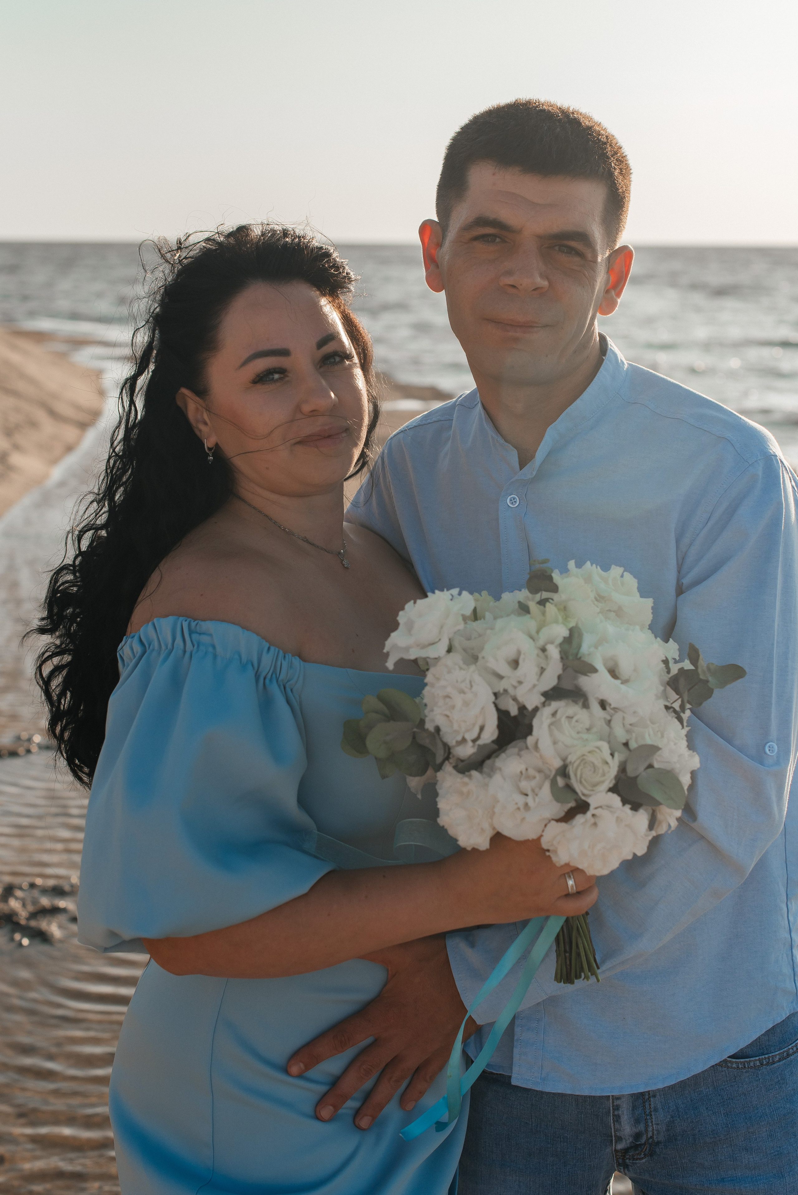 Андрей и Алена прогулка у моря. Детский и семейный фотограф выпускной альбом Приморско-Ахтарск