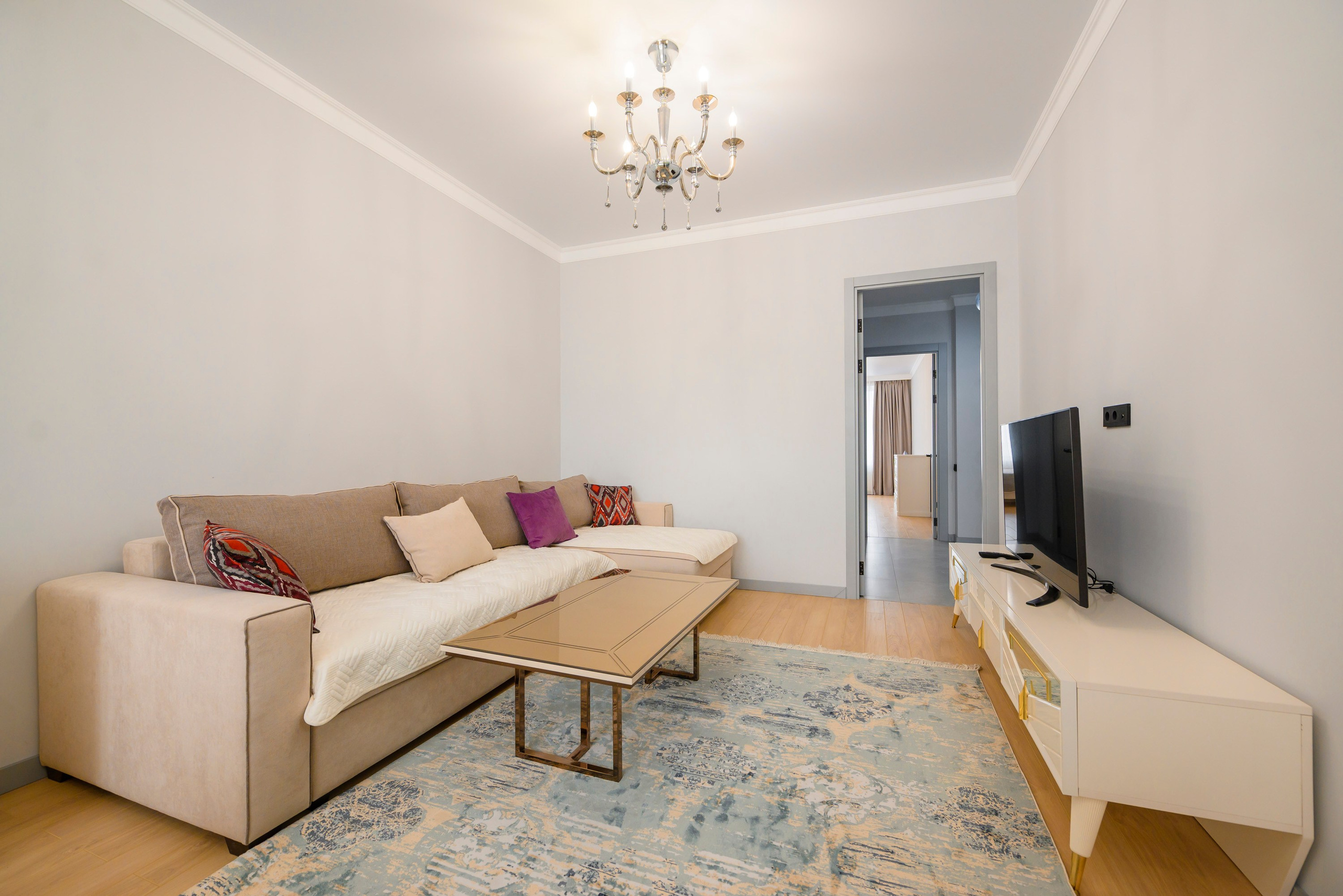 Продажа квартиры в ЖК Metropole. Интерьерный и репортажный фотограф в Алматы
