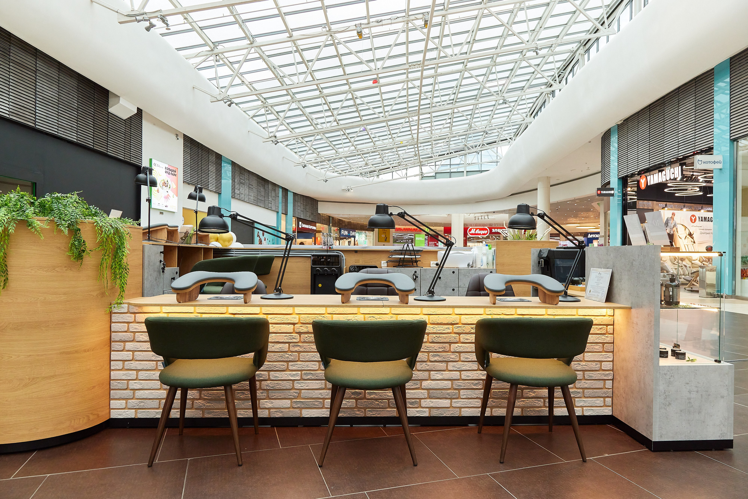 Ногтевая студия Сороки в ТЦ Лето. Фотограф Анастасия Леонтьева Санкт-Петербург