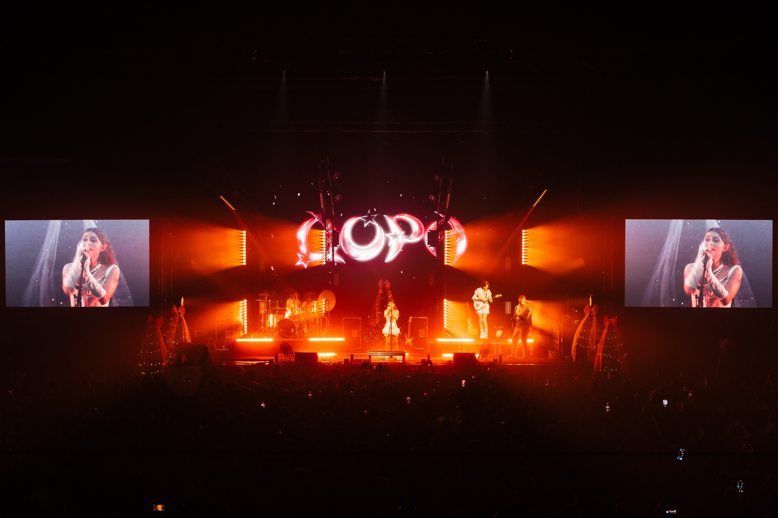 ДОРА В КЛУБЕ 1930 07-08.01.24. Концертный и репортажный фотограф в Москве и Санкт-Петербурге Мария