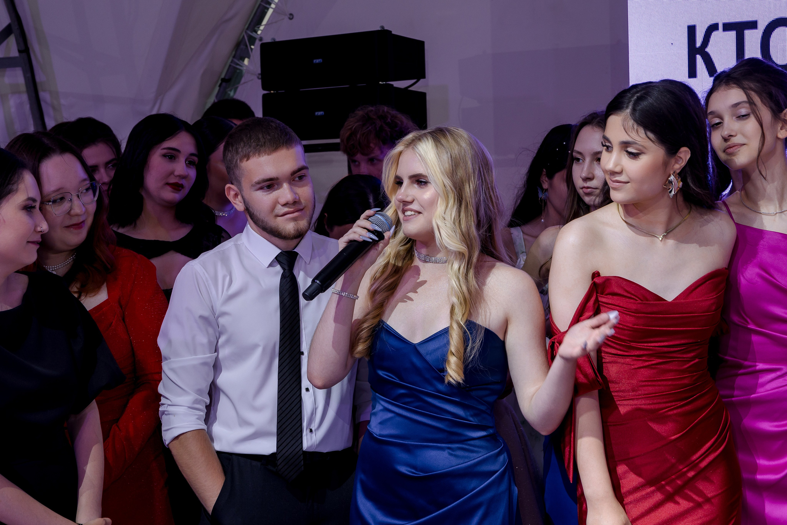 ВЫПУСКНОЙ White Place — Гимназия 52. Свадебный и семейный фотограф Динар Гильмутдинов