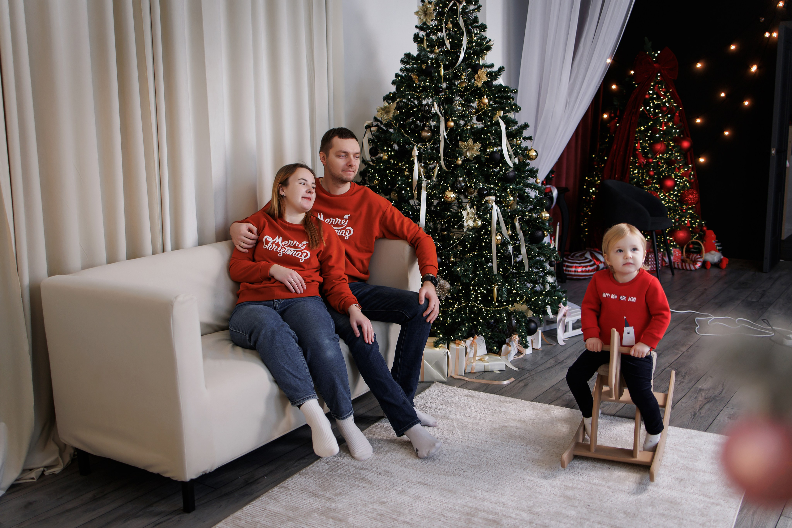 Ваши фотографии. Интерьерная фотостудия Background в Омске