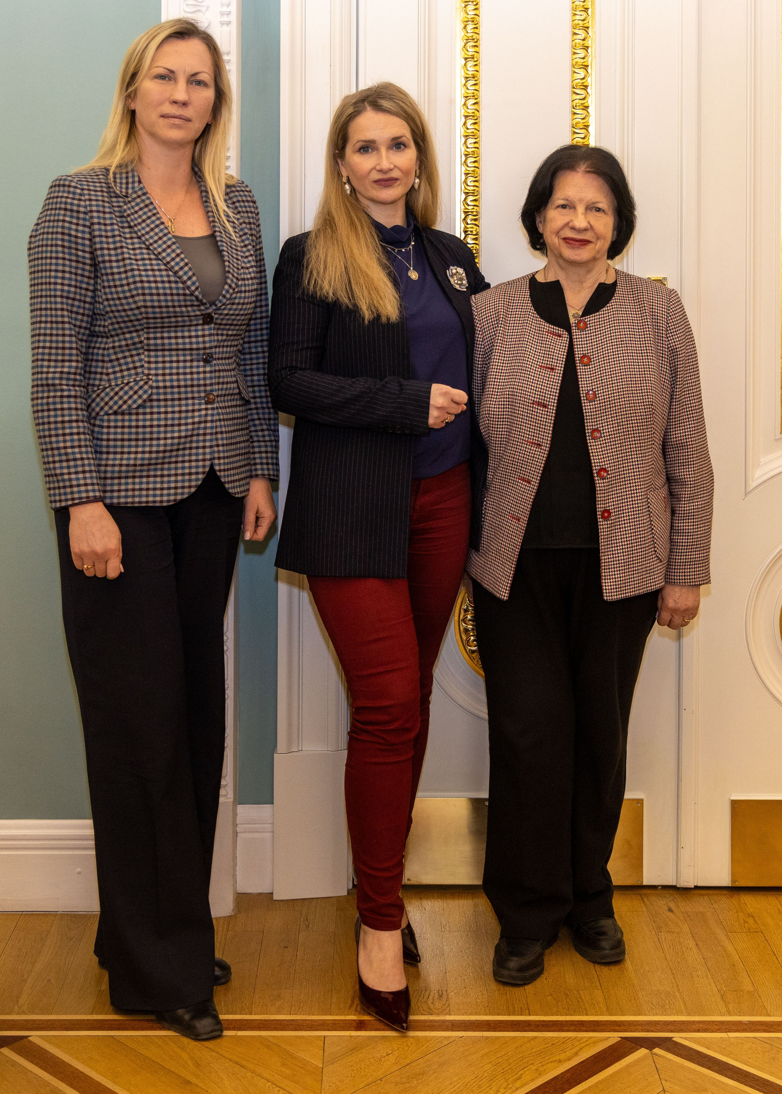 Кружок молодого дипломата. Портретный и семейный фотограф Санкт-Петербург