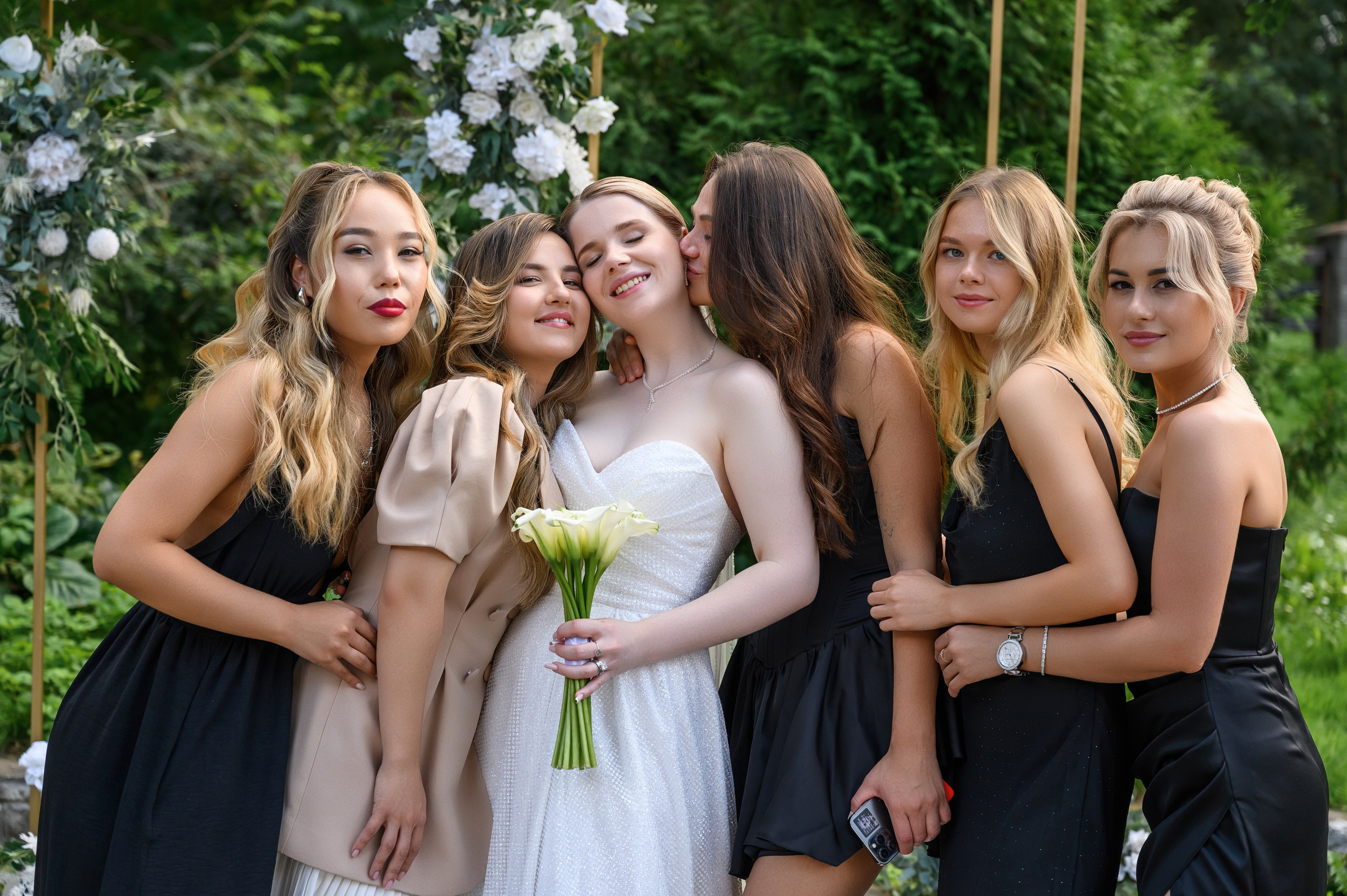 Свадебная фотосессия Банкетный зал Замок Монсоро. Свадебный фотограф Москва Юрий Кульман