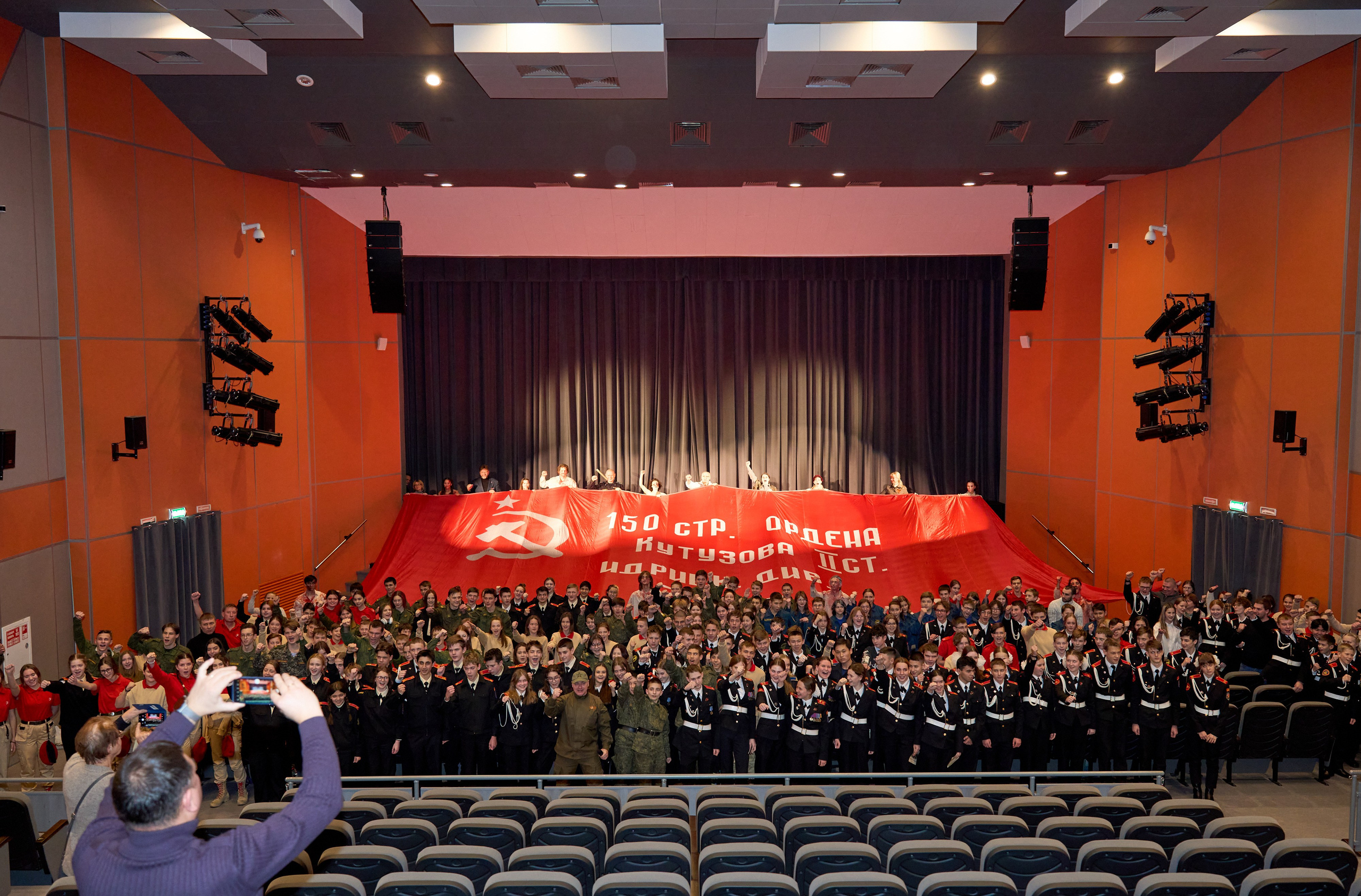 Спектакль Молодая Гвардия. Свадебный фотограф и видеооператор Андрей Любовинин