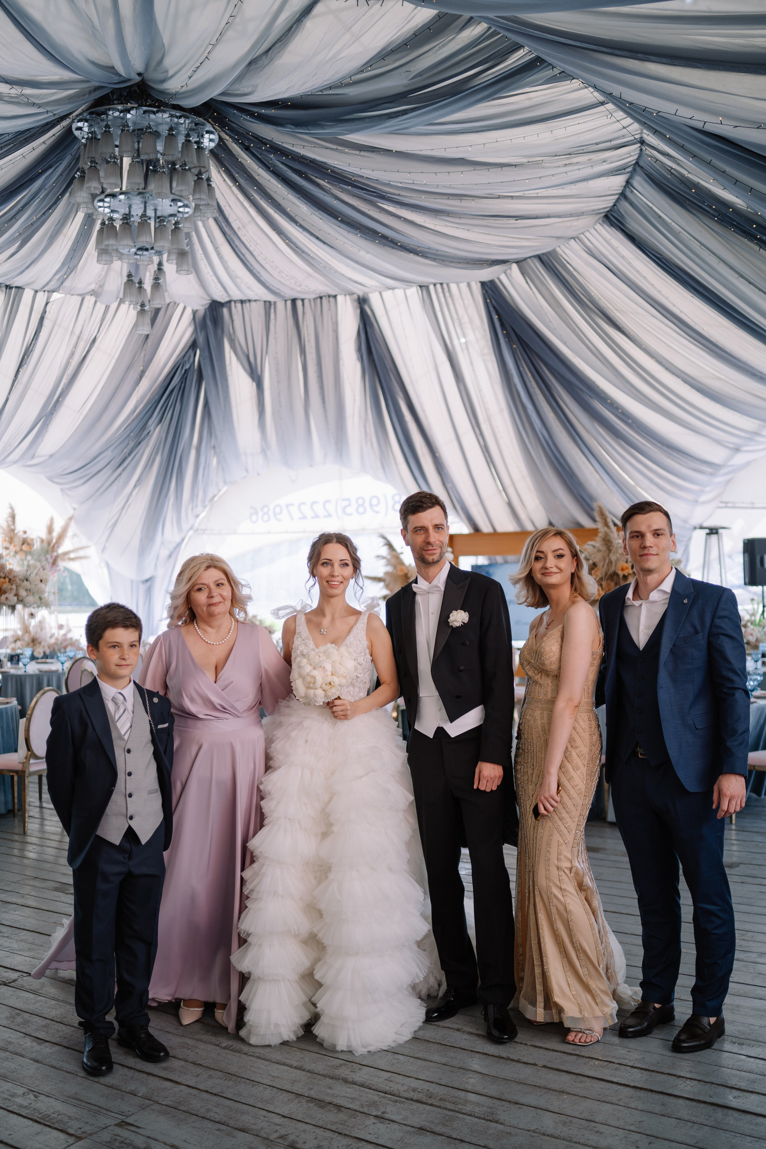 Выездная регистрация свадьбы в ресторане River Club Moscow. Свадебный и семейный фотограф в Москве Светлана Зоткина