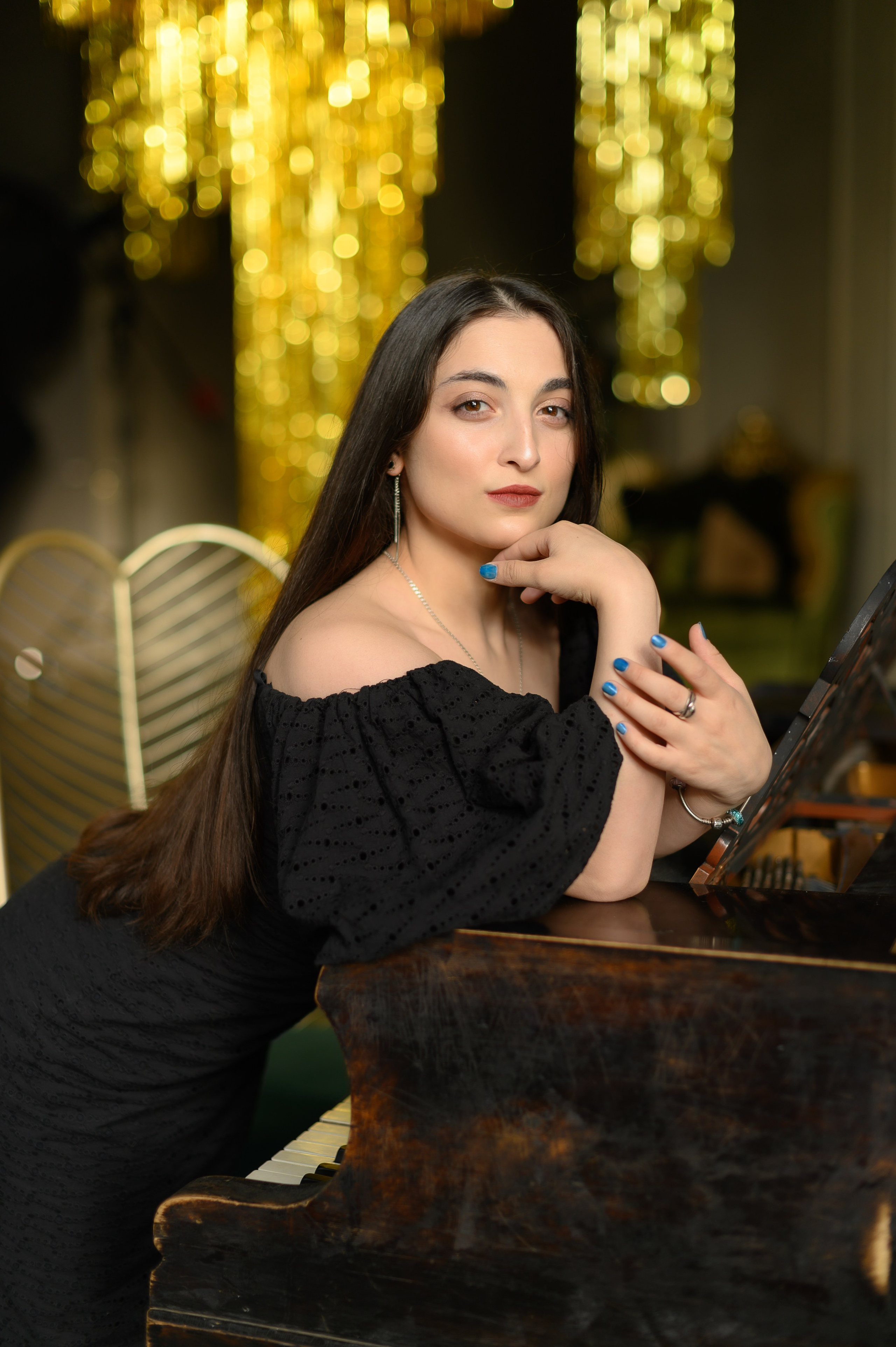 Индивидуальная фотосессия в студии для Аллы