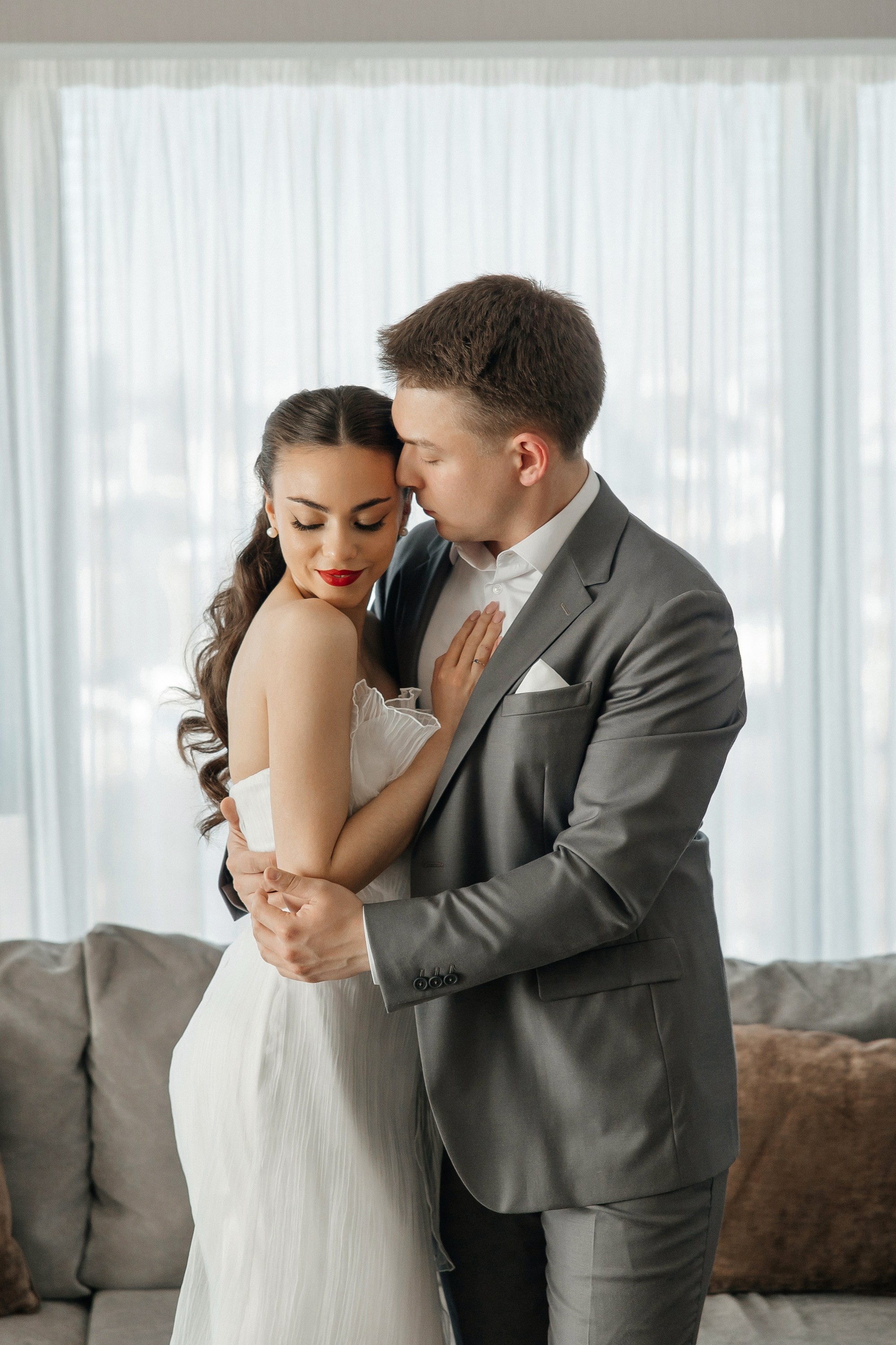 Свадебная фотосессия в&nbsp;отеле Рэдиссон Блу Олимпийский в Москве