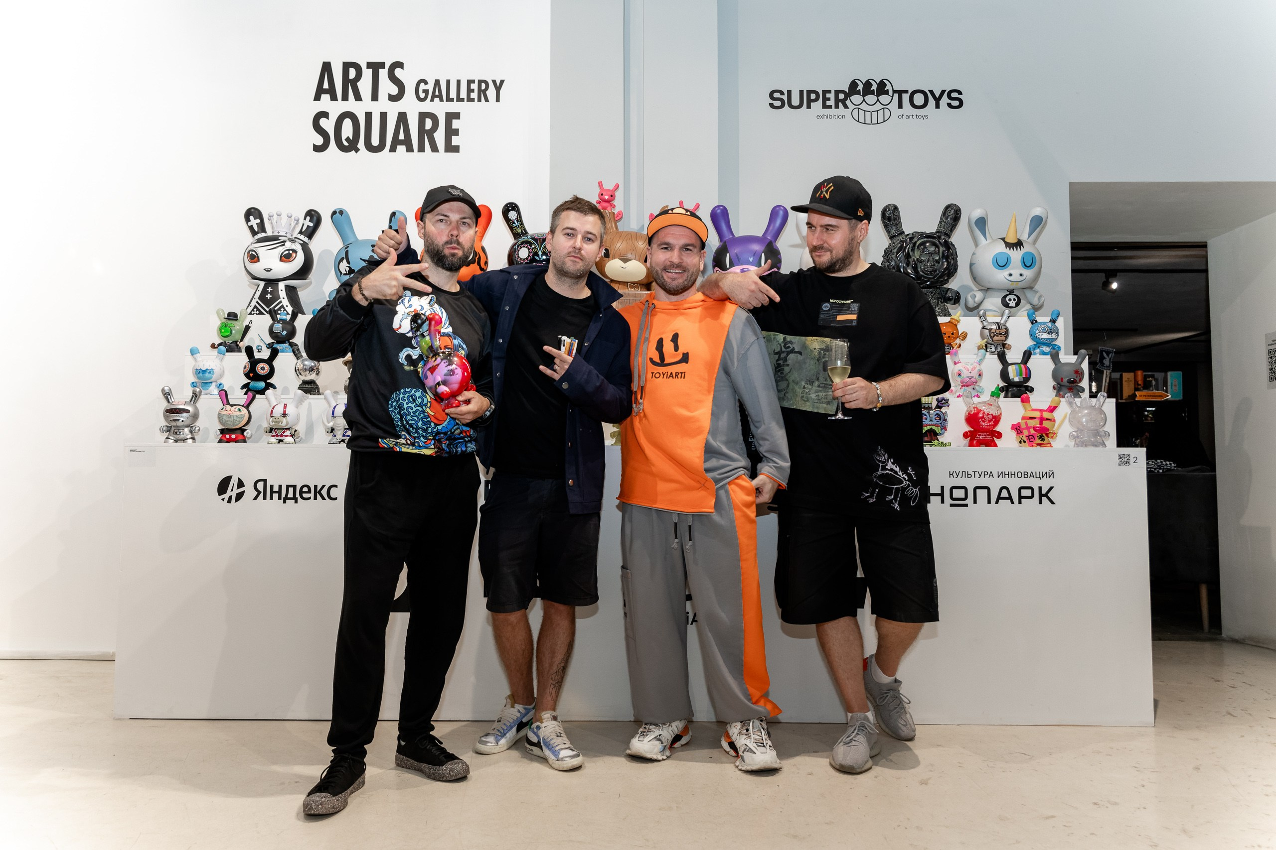 Выставка «Super Toys» — Party. Репортажный фотограф в Москве Сергей Мирошников