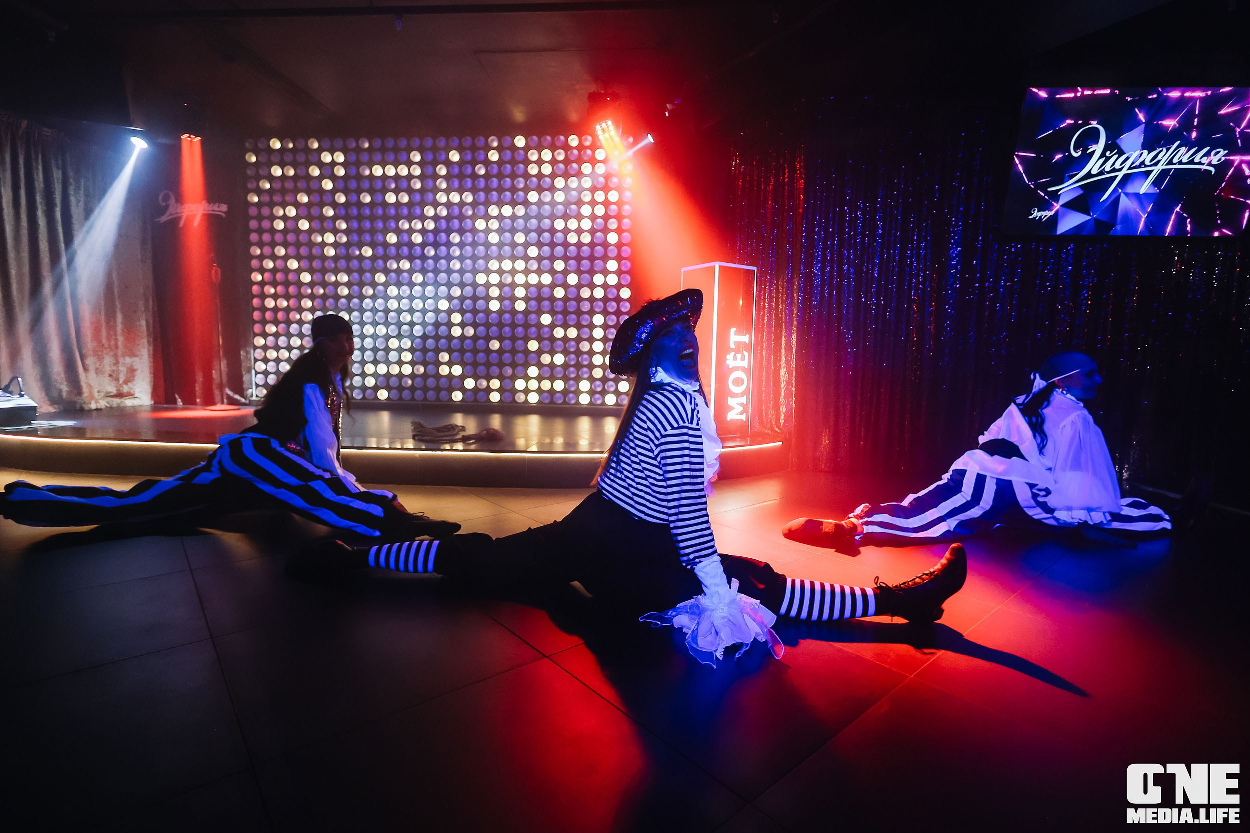 Фоторепортаж из караоке-клуба Эйфория. One Media Life: фоторепортажи, фотоотчеты с мероприятий и заведений