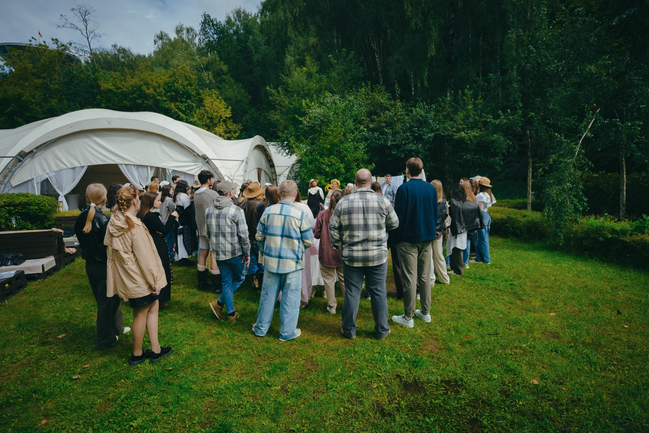 Корпоратив летом под открытым небом. Komonev