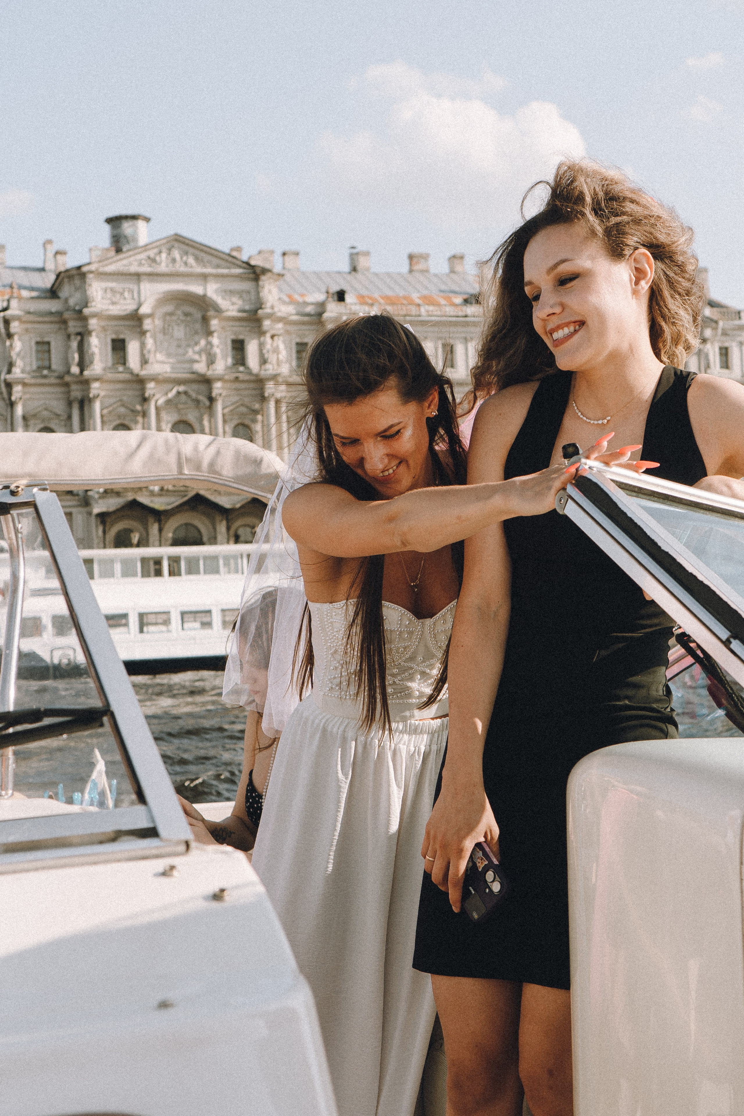 ДЕВИЧНИК НА КАТЕРЕ. Профессиональный фотограф, Санкт-Петербург — Виктория Богомолова