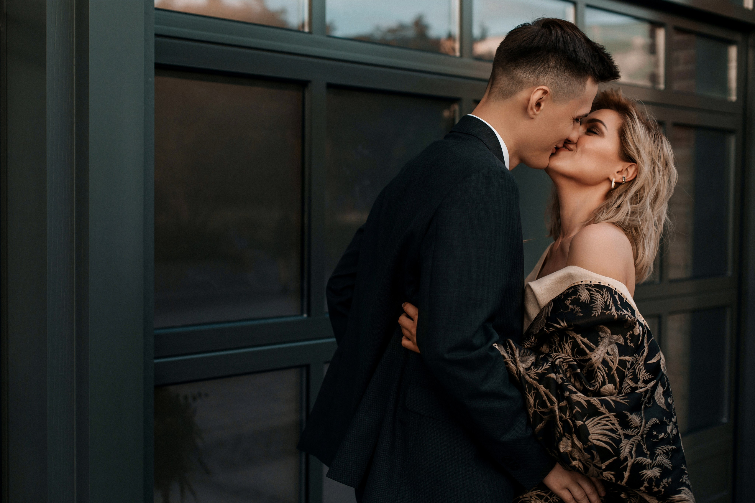 Свадьба для двоих с прогулкой в Выборге. Свадебный фотограф в Санкт-Петербурге Вика Стукачева