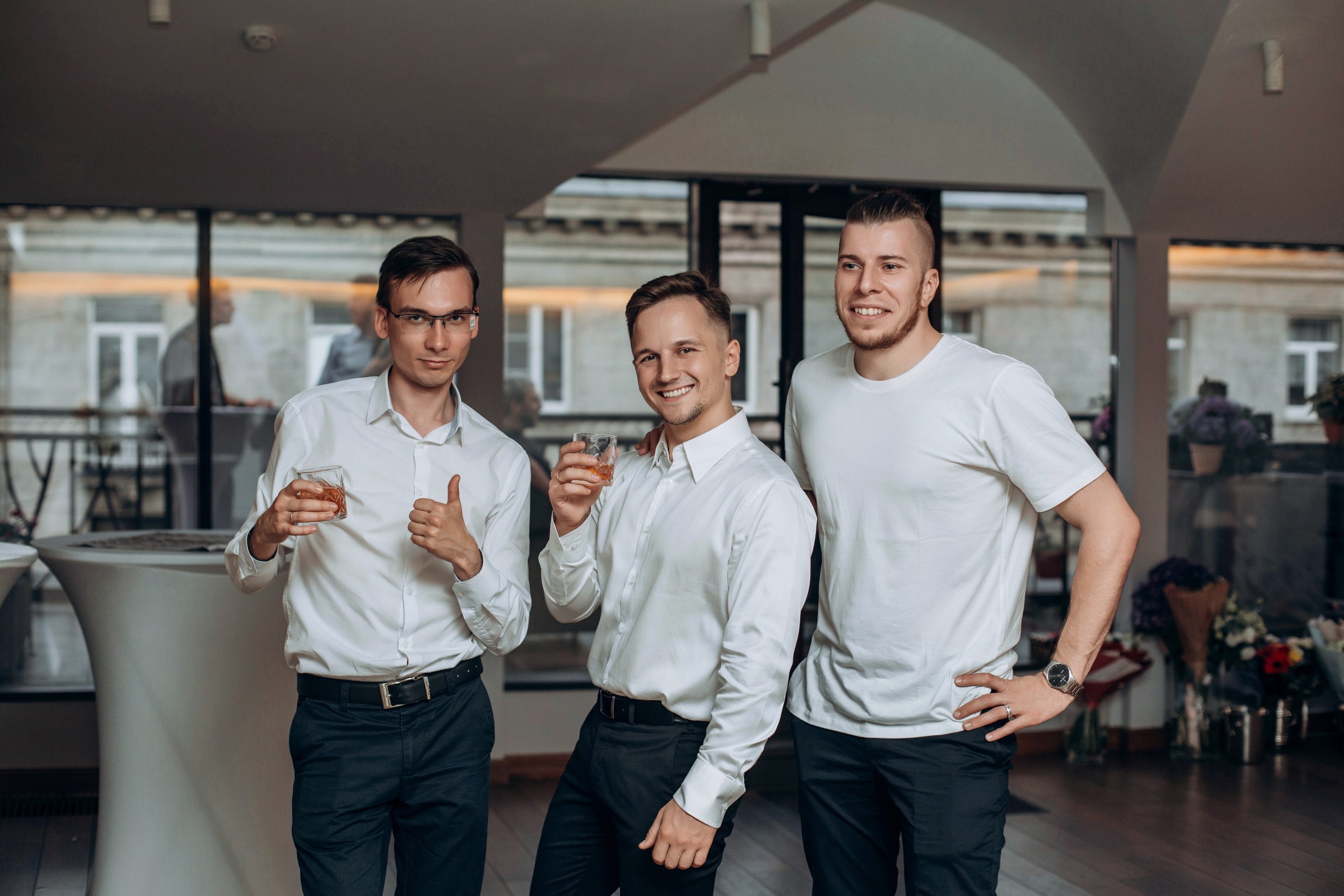 Свадьба на катере. Свадебный фотограф в Санкт-Петербурге Вика Стукачева