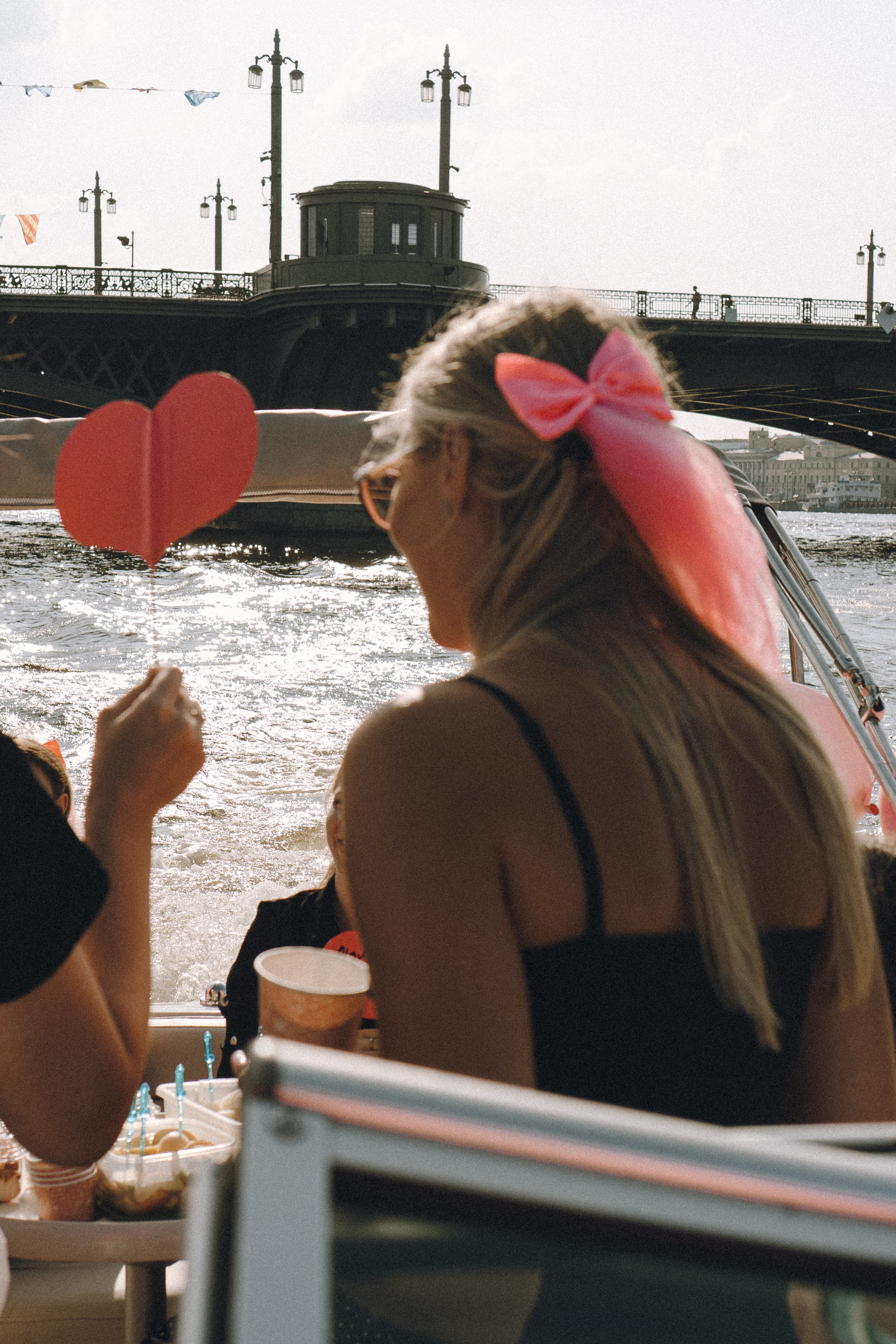 ДЕВИЧНИК НА КАТЕРЕ. Профессиональный фотограф, Санкт-Петербург — Виктория Богомолова