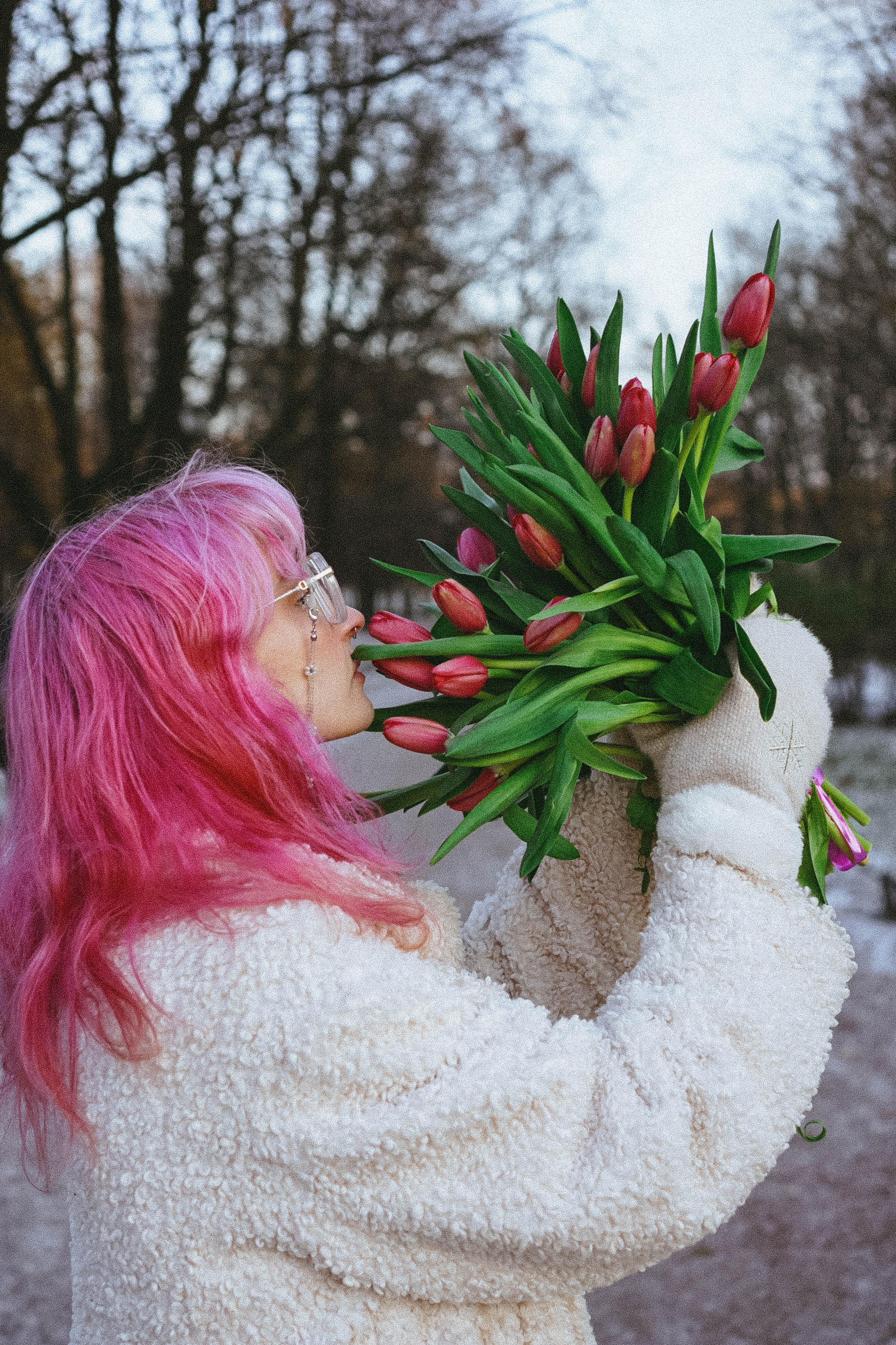 Прогулочная фотосессия с тюльпанами. Профессиональный фотограф, Санкт-Петербург — Виктория Богомолова