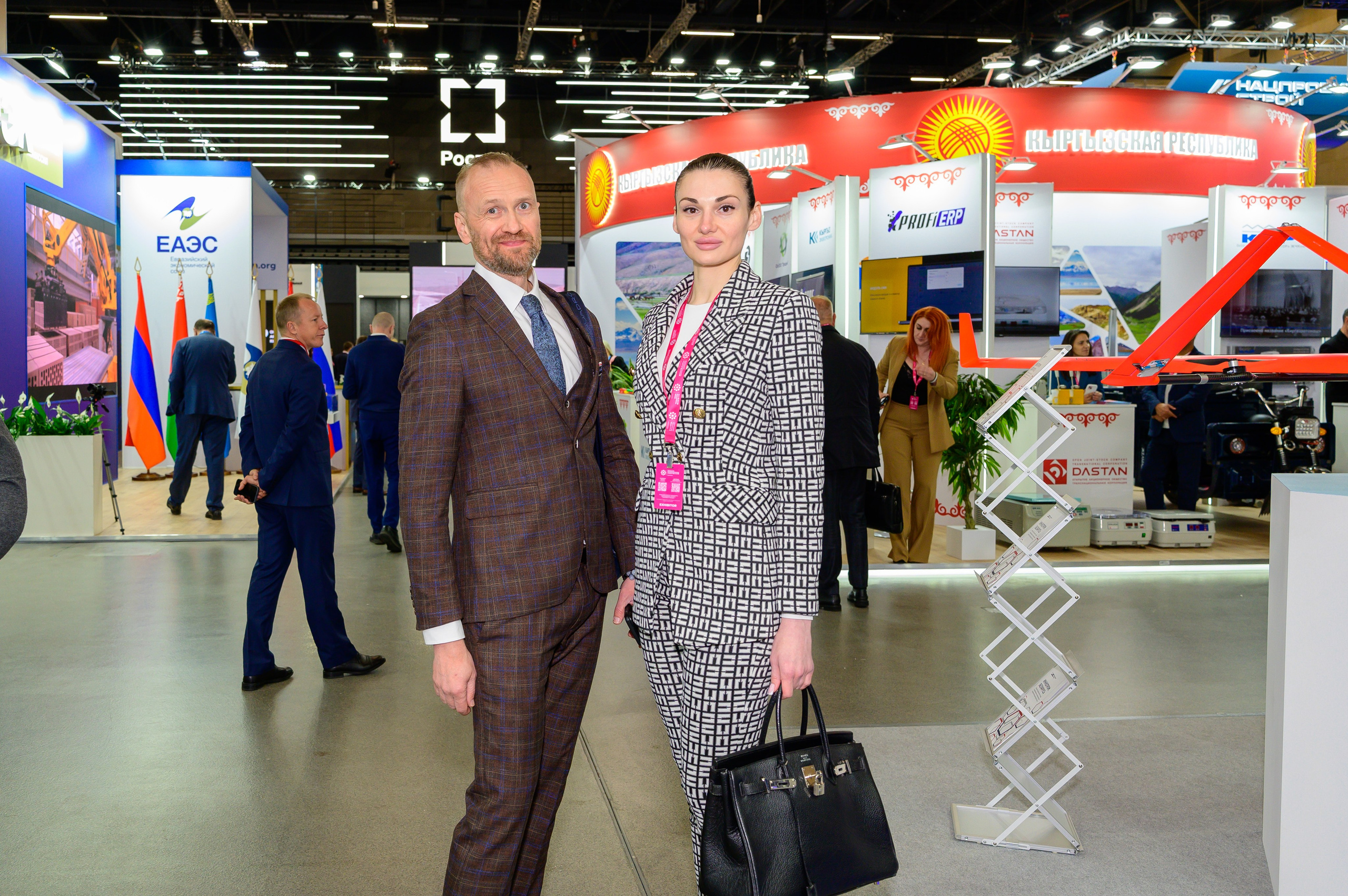 BigindustrialweekBelarus. Фотоуслуги, услуги фотографа, фотографирование важных событий