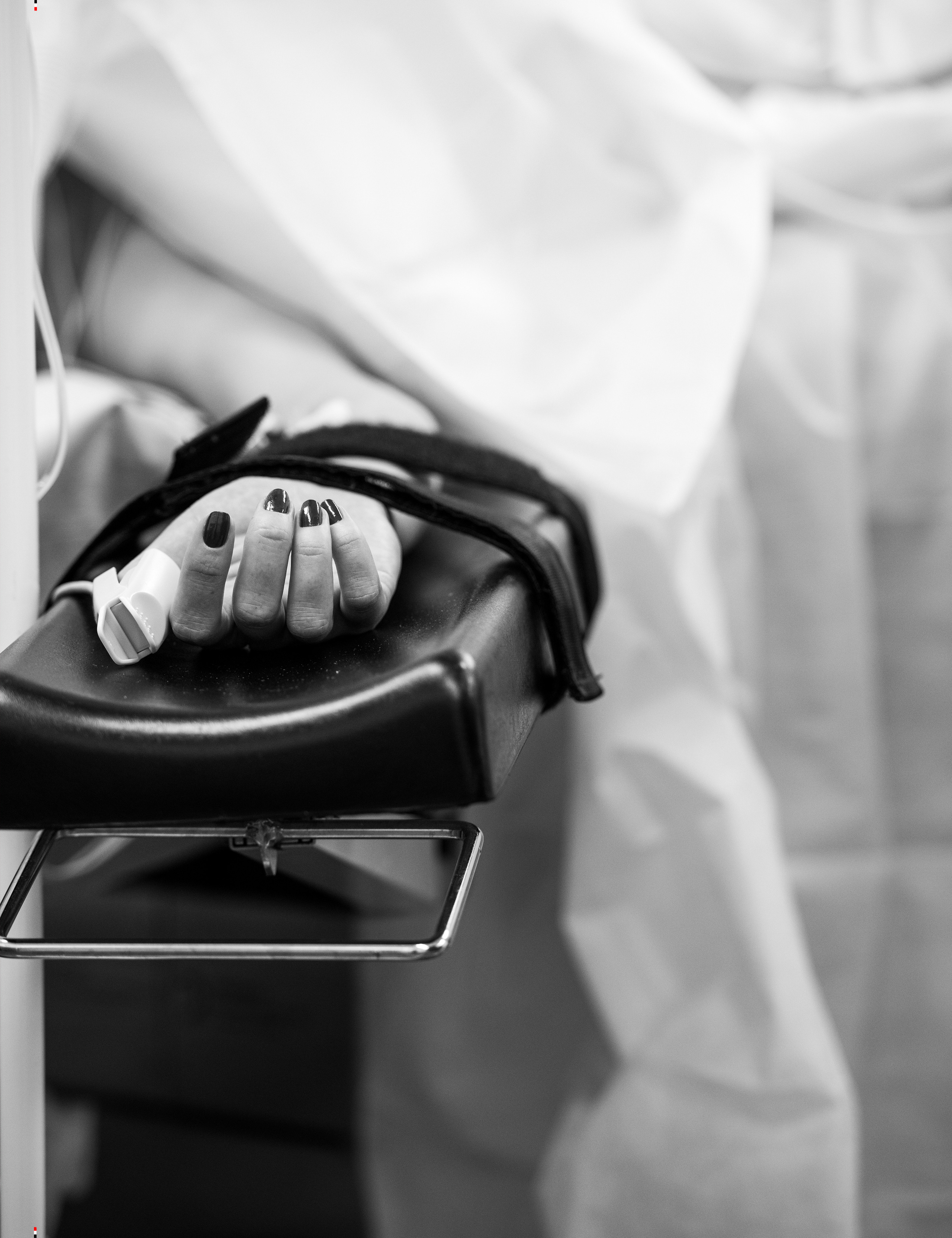 Фотовыставка. Светя другим, сгораю сам. Фотограф в жанре Ню. Татьяна Хасанович. Красноярск