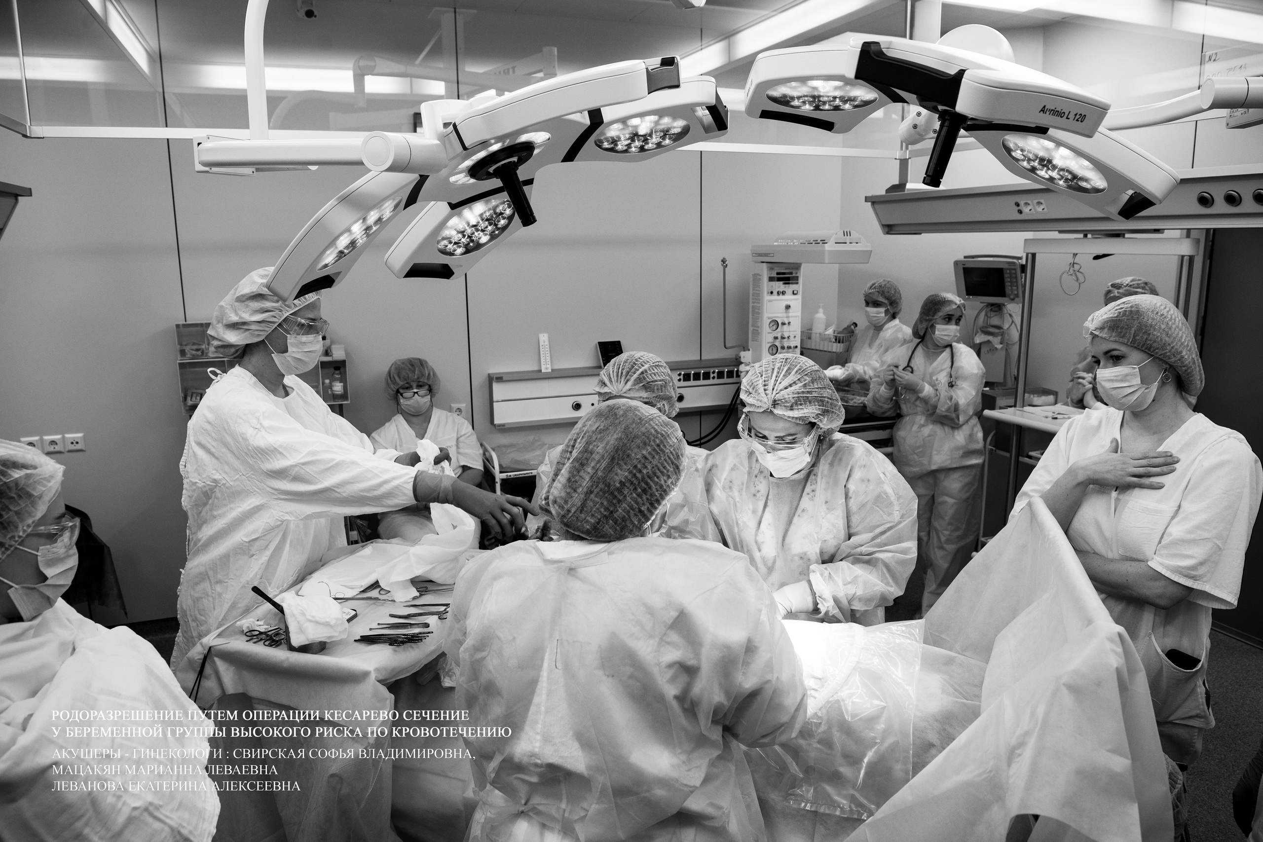 Фотовыставка. Светя другим, сгораю сам. Фотограф в жанре Ню. Татьяна Хасанович. Красноярск