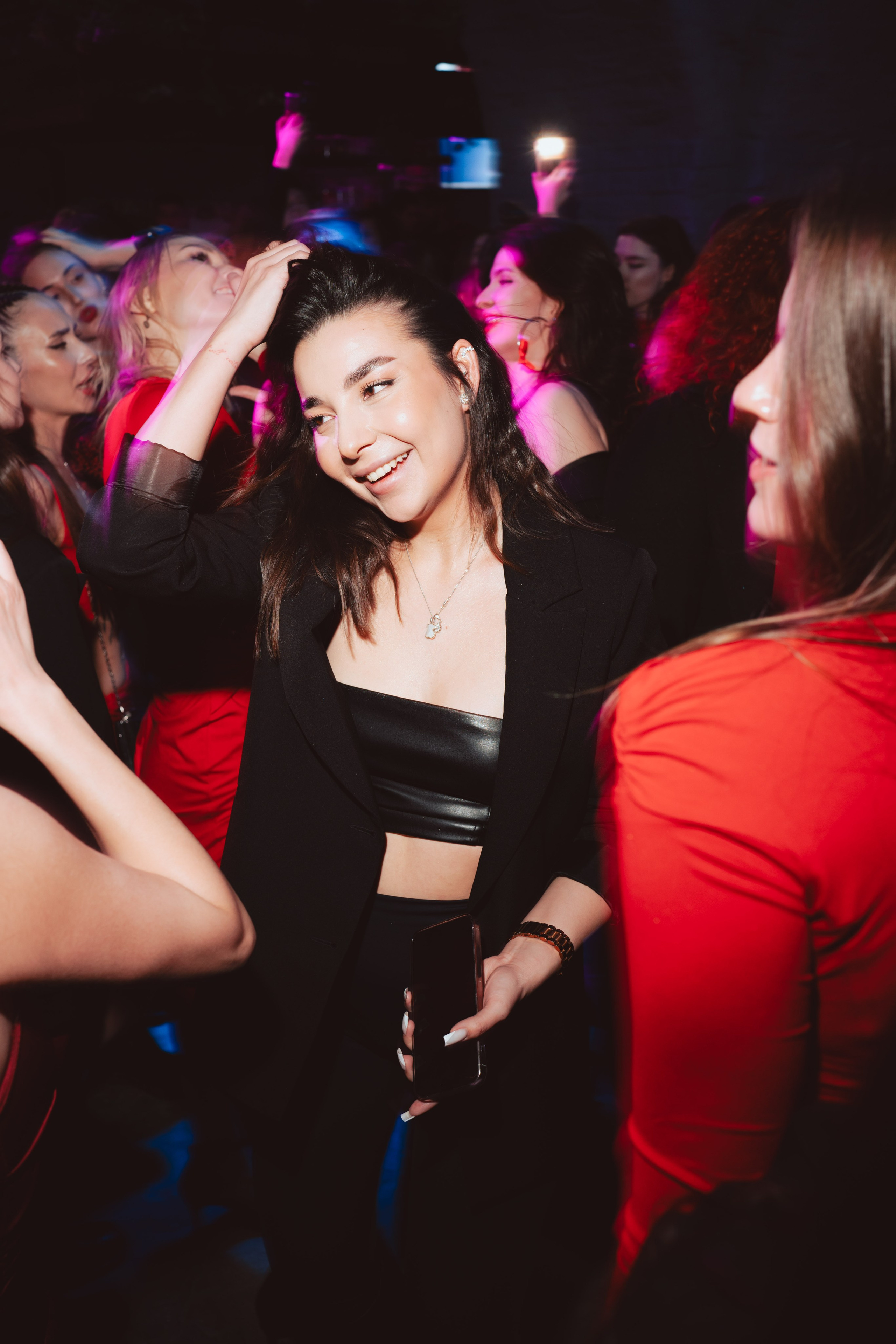 SO STRIP // Woman's moment. Репортажный фотограф в Казани Виктория Трунова