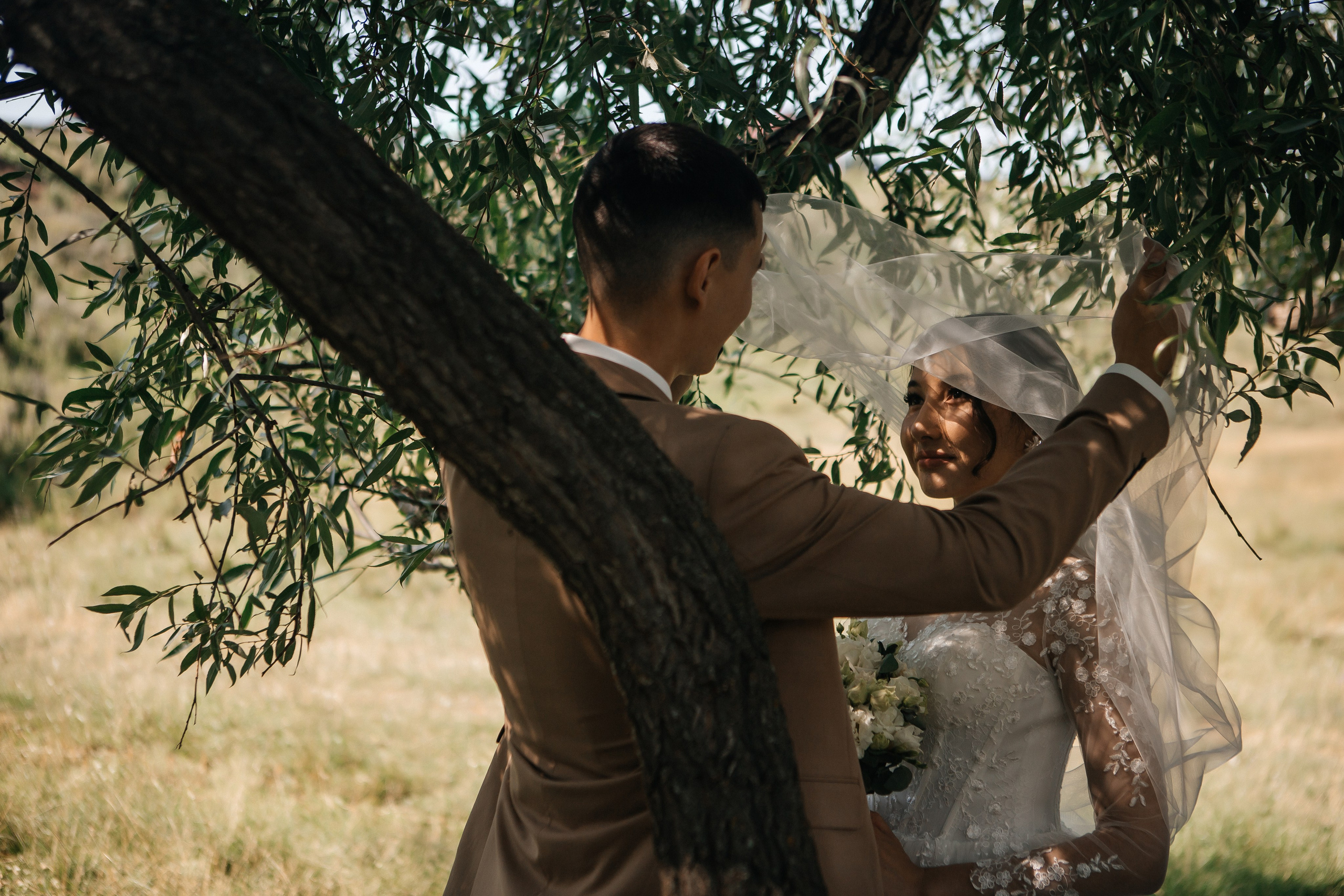 Свадьба в Динопарке. Свадебный фотограф Виктория Чуйко Магнитогорск. Визуал для бизнеса