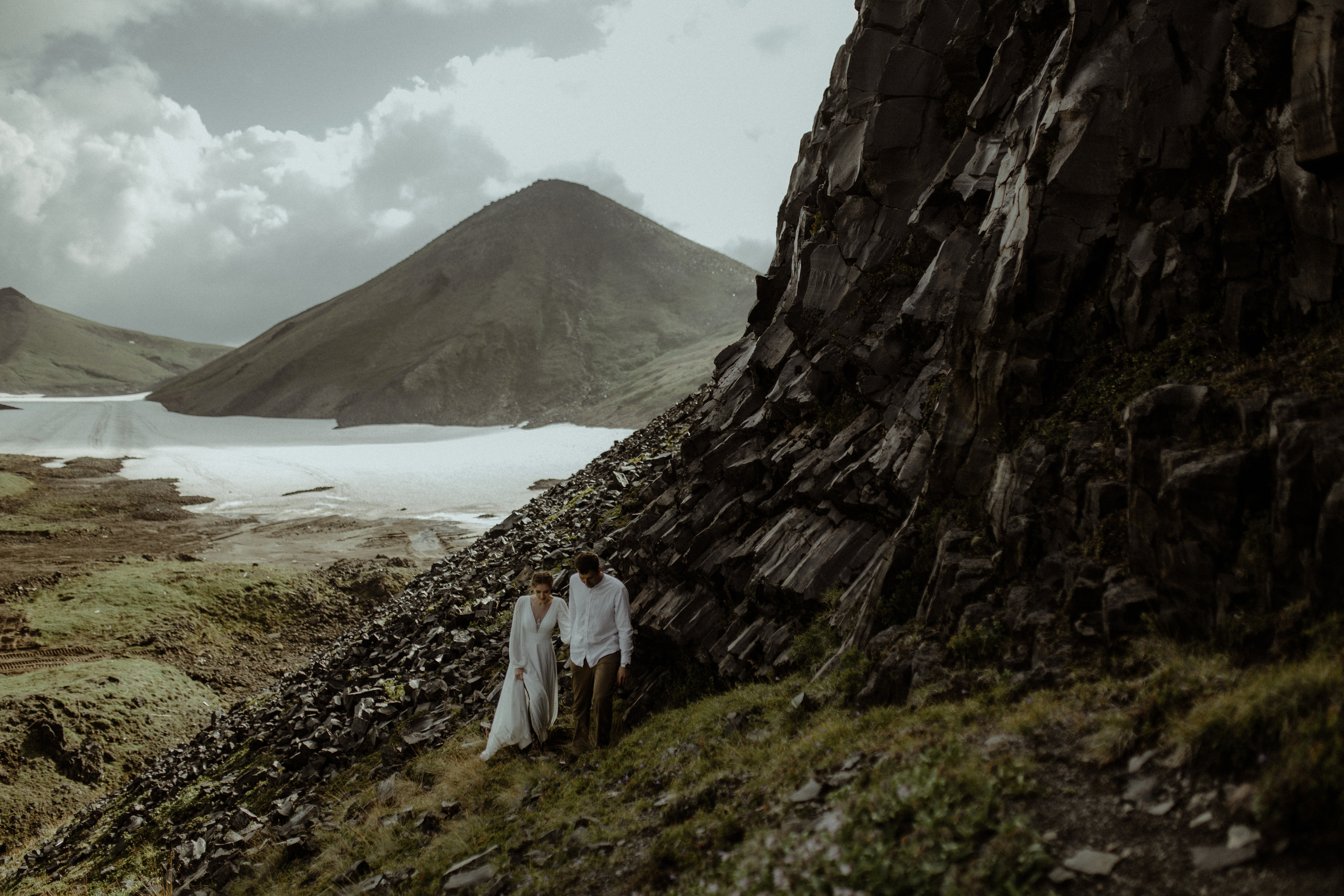Кальдера Горелый. Свадебное фото и видео на Камчатке. Туристические маршруты