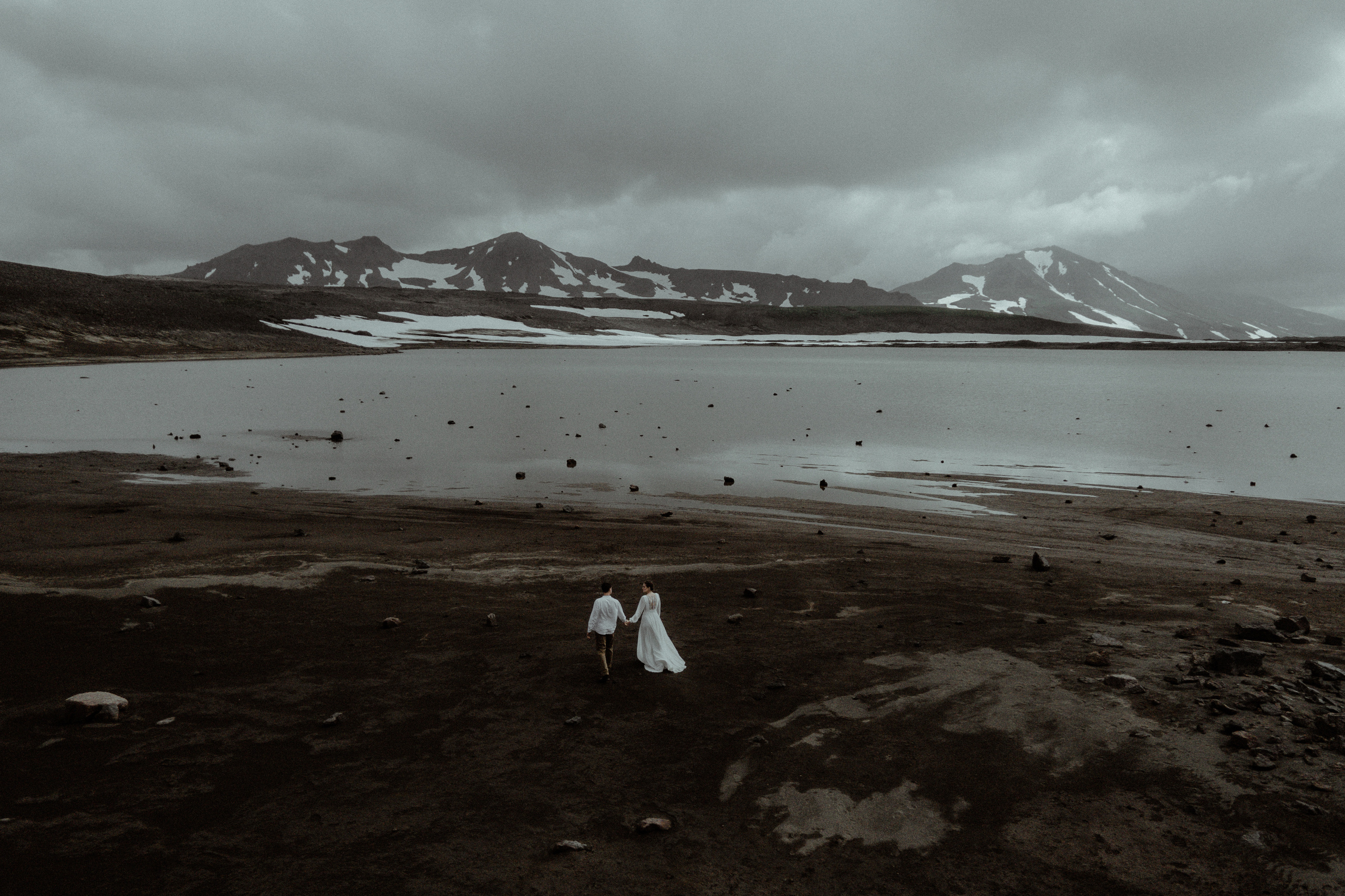 Кальдера Горелый. Свадебное фото и видео на Камчатке. Туристические маршруты