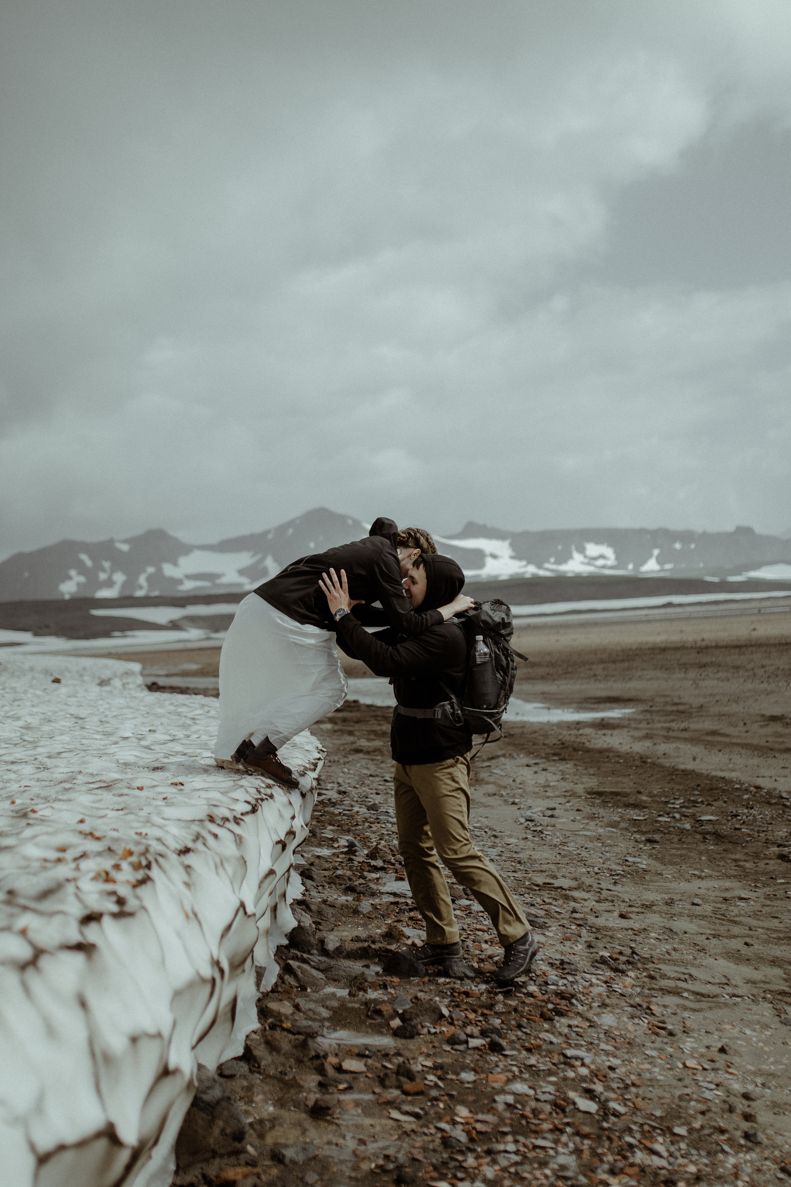 Кальдера Горелый. Свадебное фото и видео на Камчатке. Туристические маршруты