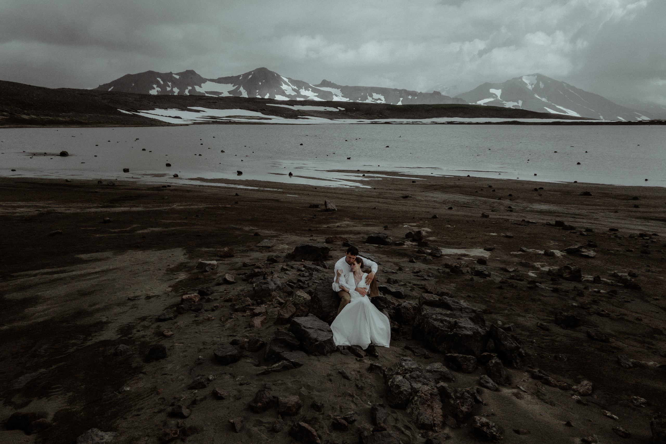 Кальдера Горелый. Свадебное фото и видео на Камчатке. Туристические маршруты