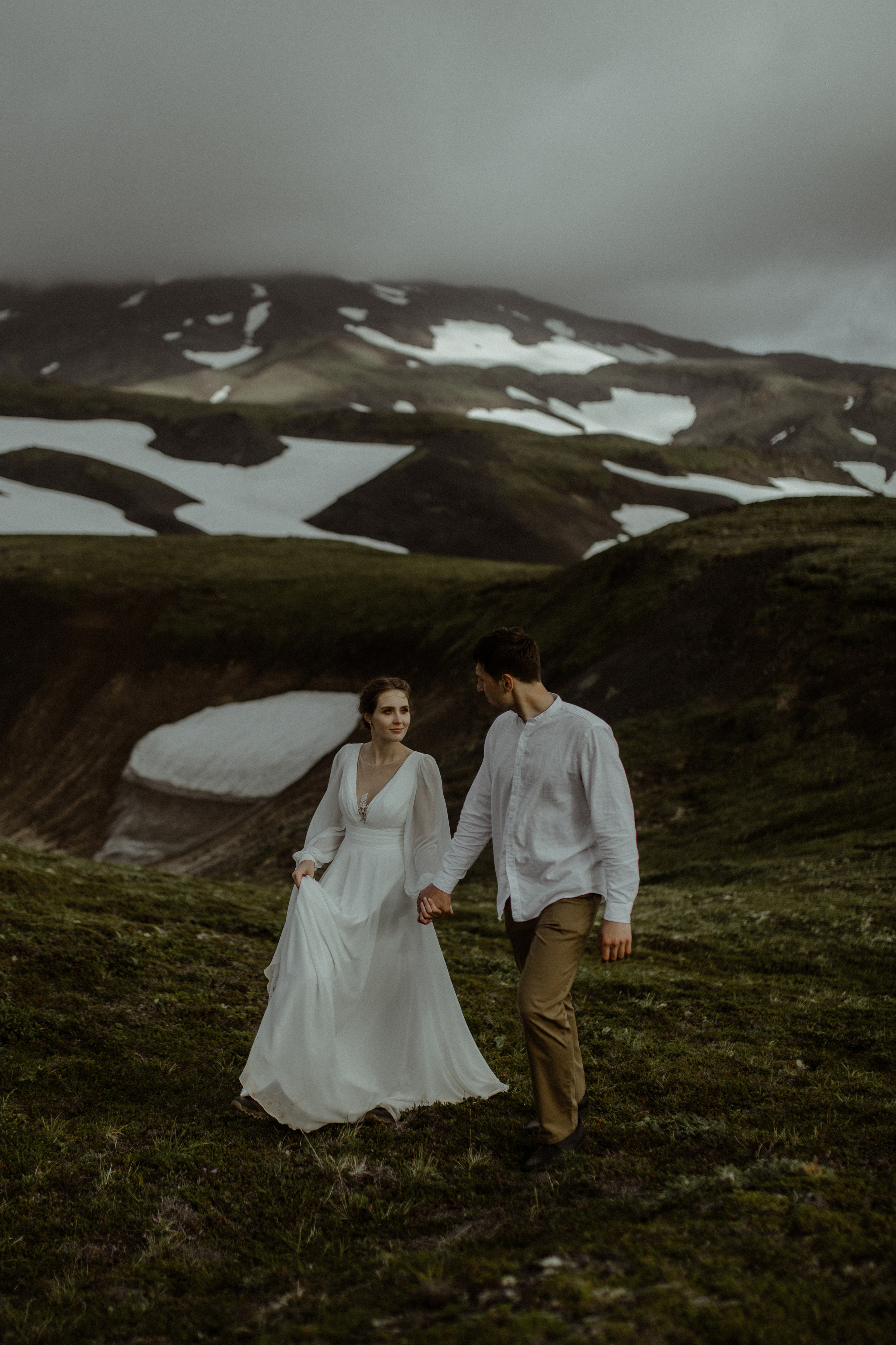 Кальдера Горелый. Свадебное фото и видео на Камчатке. Туристические маршруты