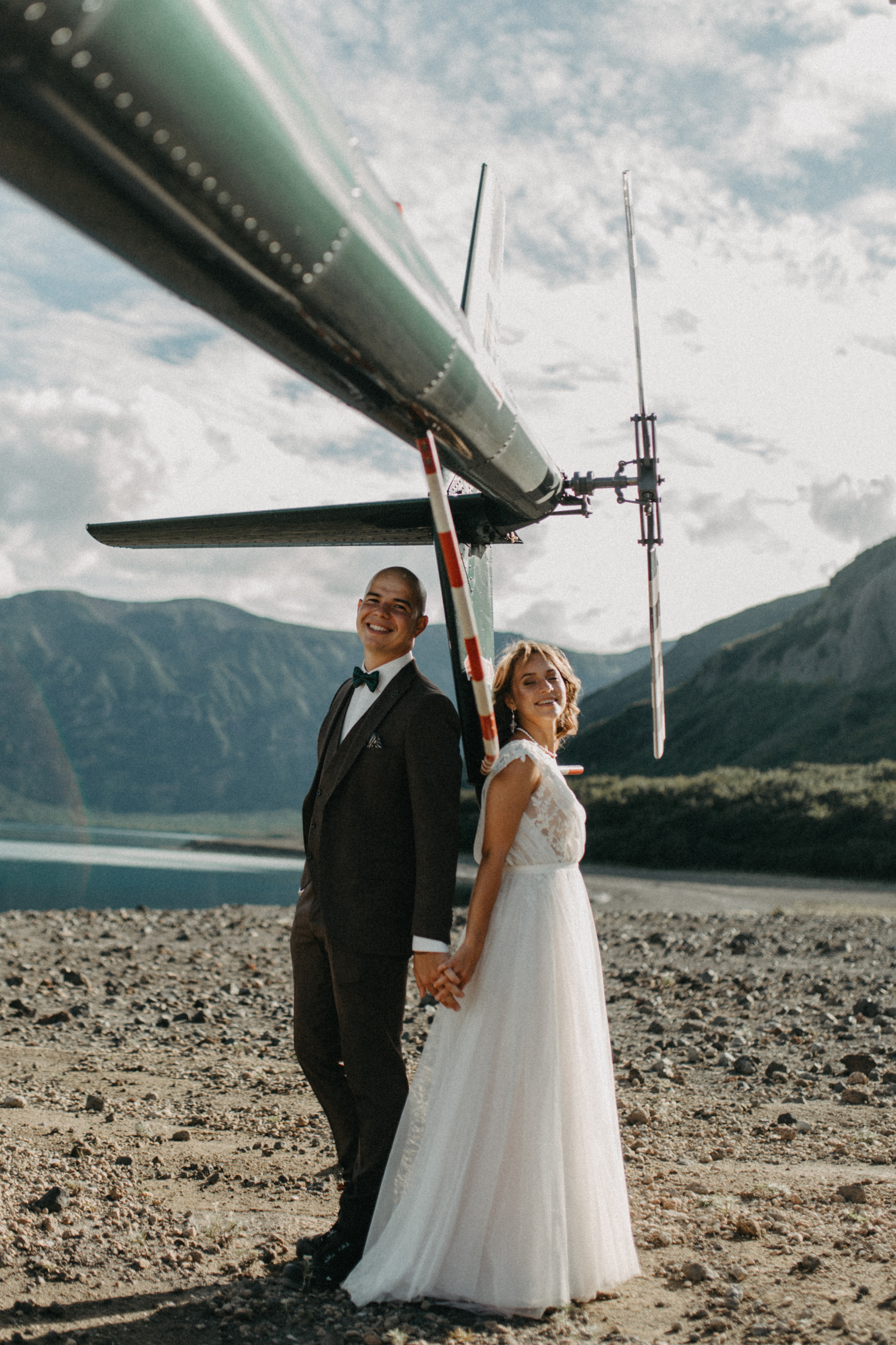 Вулкан Ксудач. Свадьба Богдана и Лизы. Свадебное фото и видео на Камчатке. Туристические маршруты