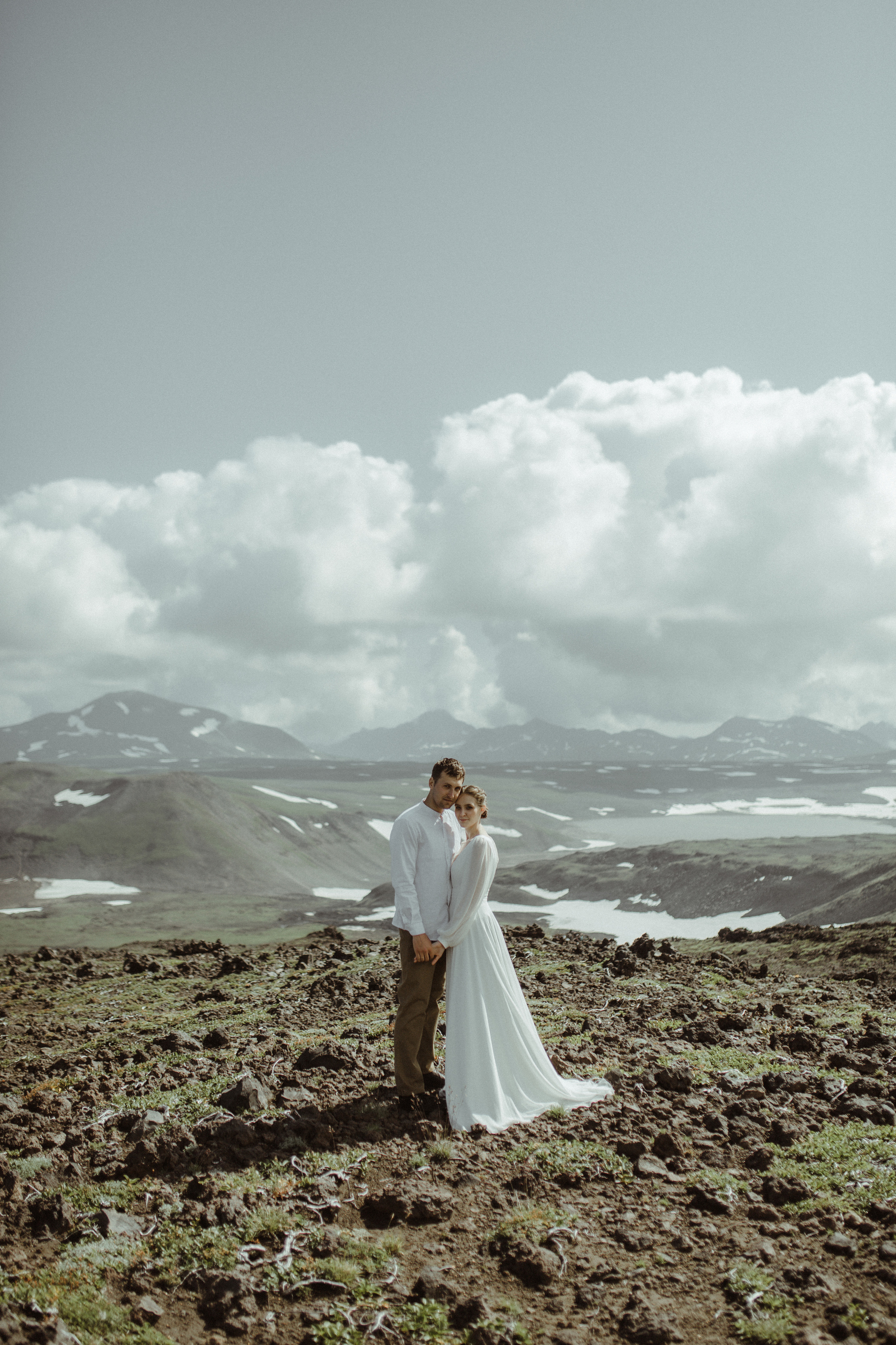 Кальдера Горелый. Свадебное фото и видео на Камчатке. Туристические маршруты