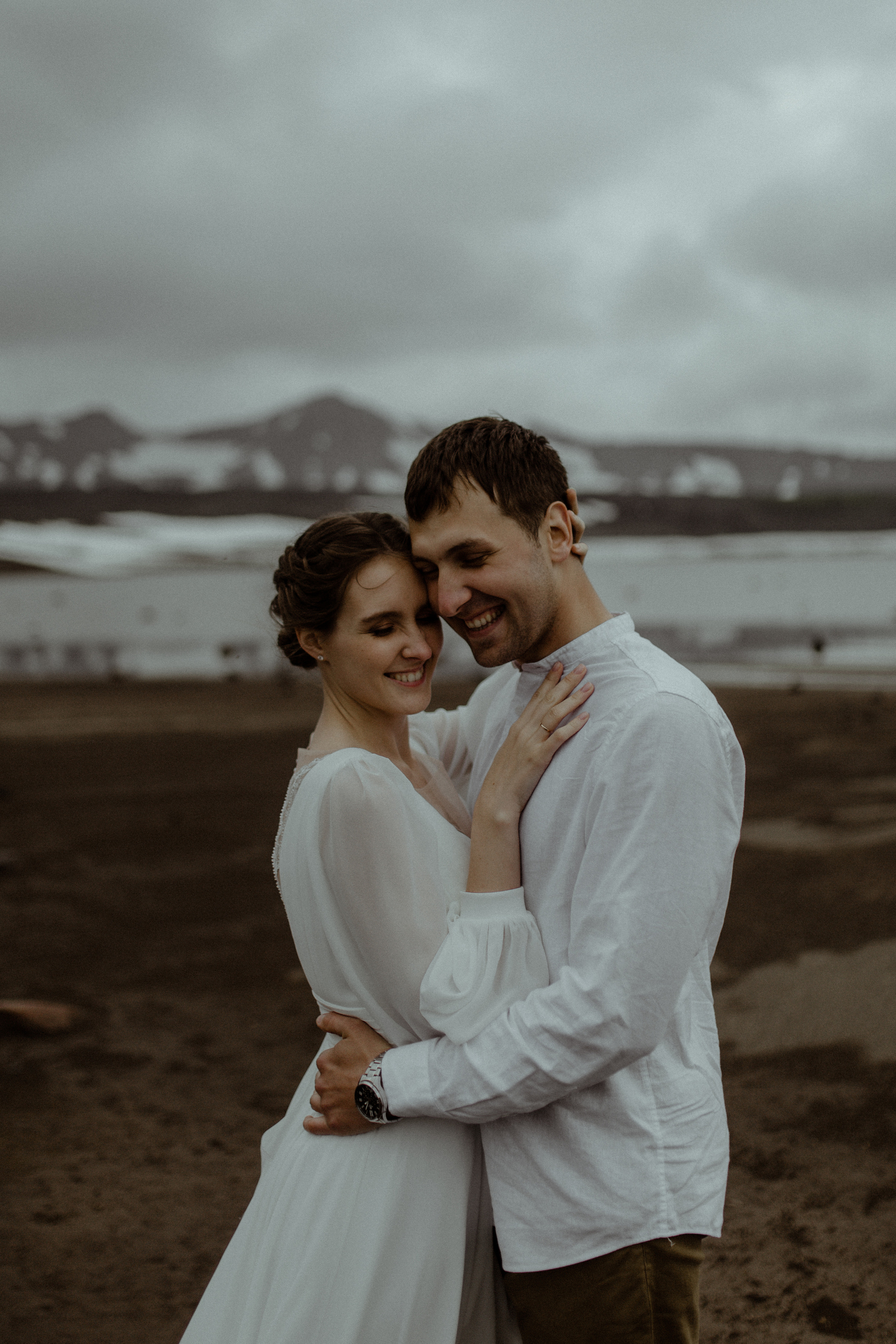 Кальдера Горелый. Свадебное фото и видео на Камчатке. Туристические маршруты