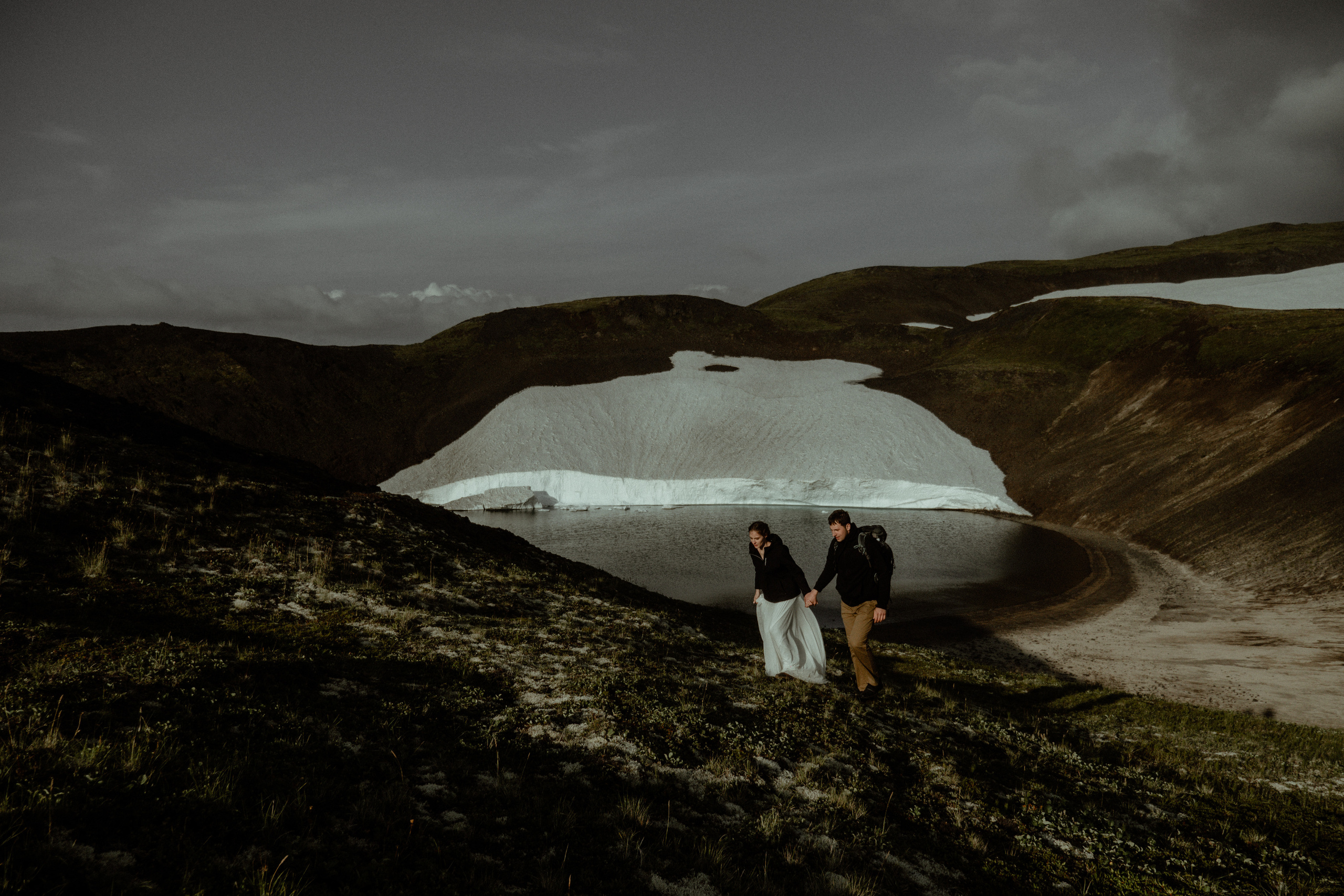 Кальдера Горелый. Свадебное фото и видео на Камчатке. Туристические маршруты