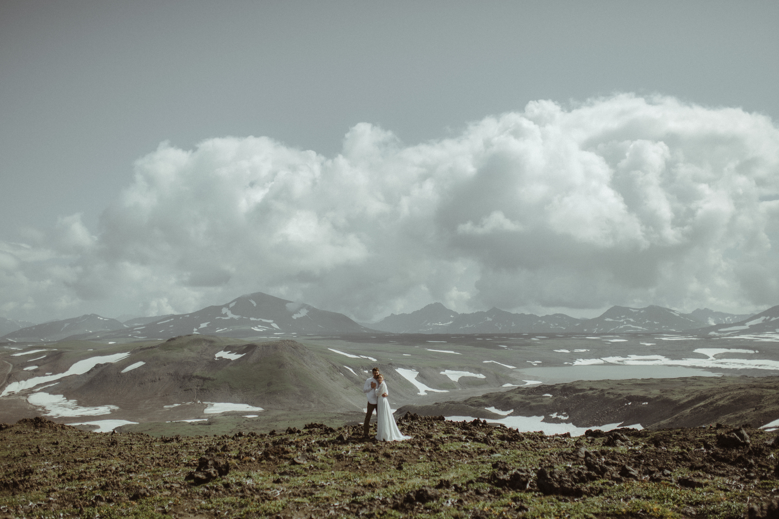 Кальдера Горелый. Свадебное фото и видео на Камчатке. Туристические маршруты