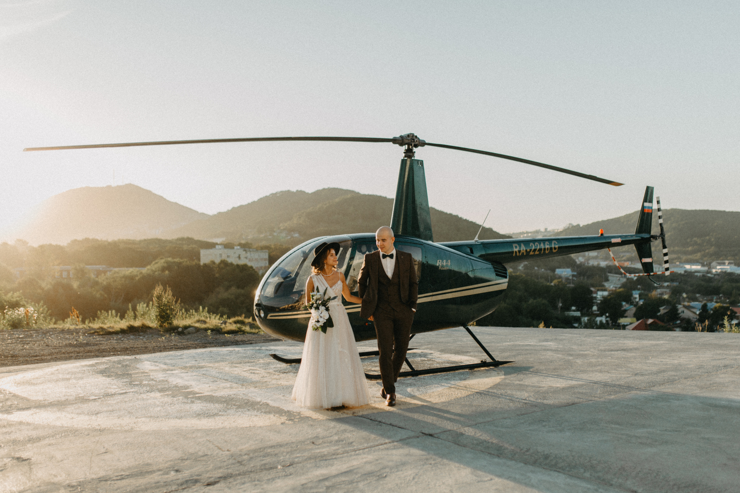 Вулкан Ксудач. Свадьба Богдана и Лизы. Свадебное фото и видео на Камчатке. Туристические маршруты