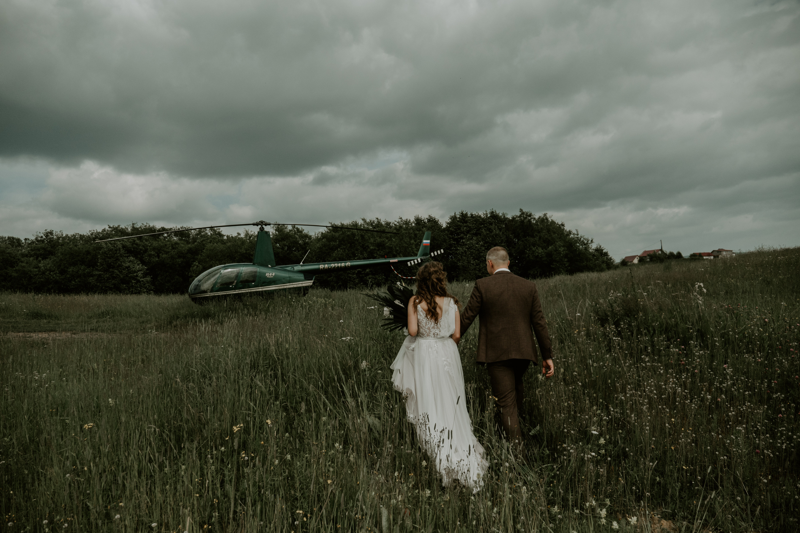 Вулкан Ксудач. Свадьба Богдана и Лизы. Свадебное фото и видео на Камчатке. Туристические маршруты