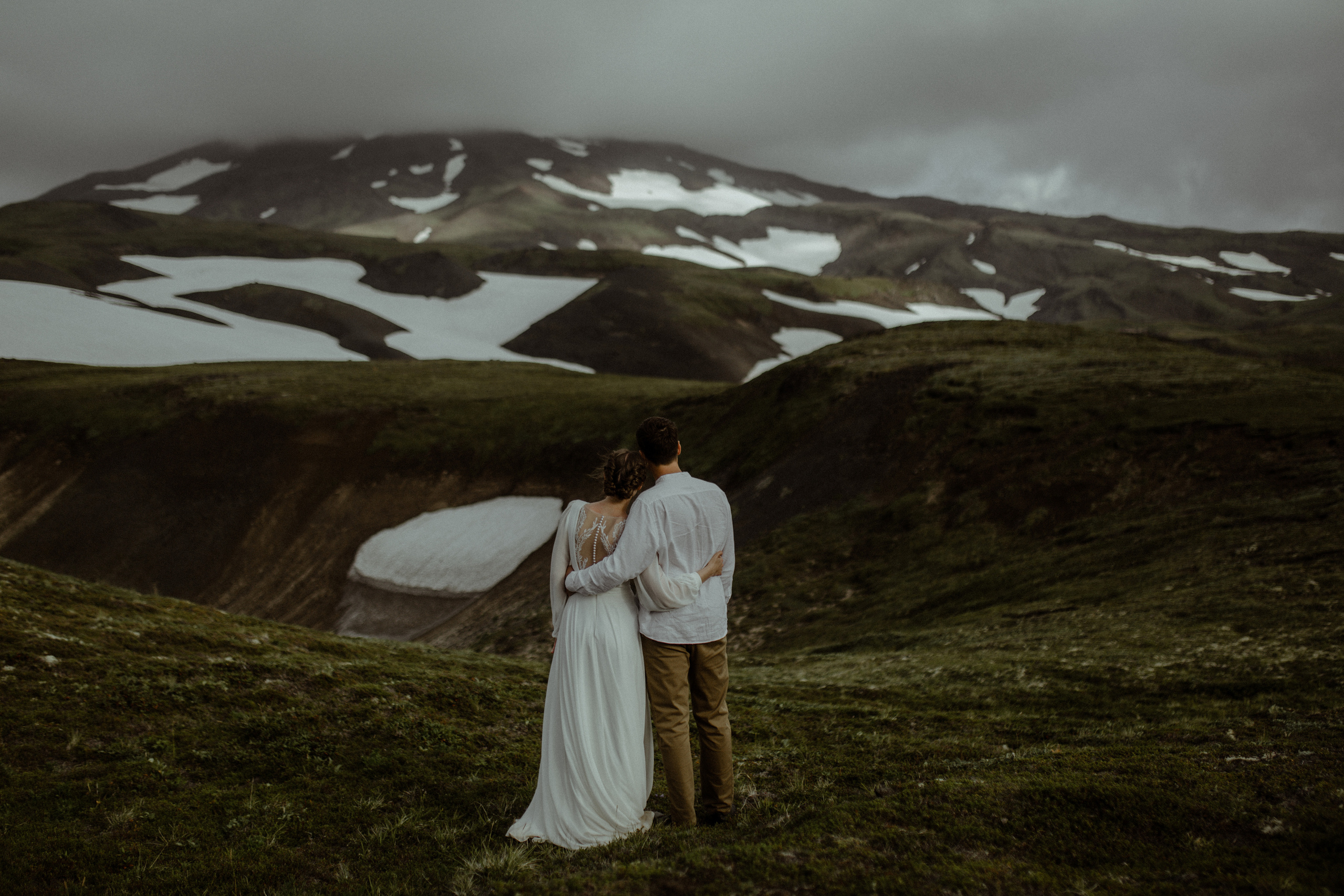 Кальдера Горелый. Свадебное фото и видео на Камчатке. Туристические маршруты
