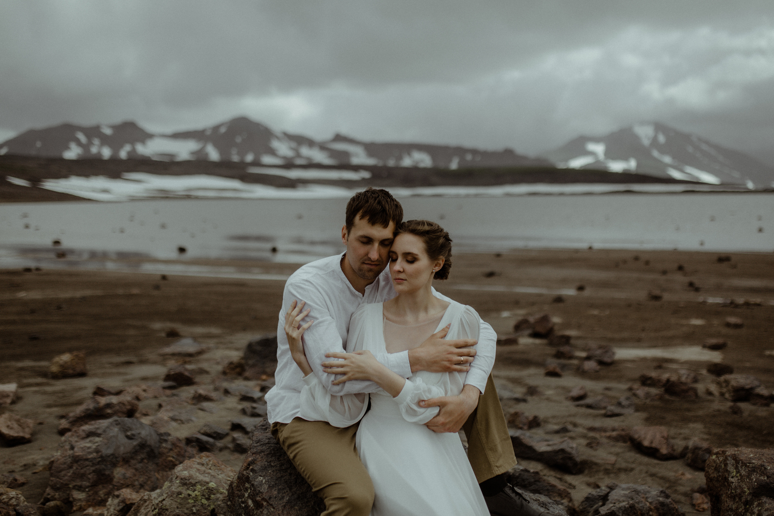 Кальдера Горелый. Свадебное фото и видео на Камчатке. Туристические маршруты