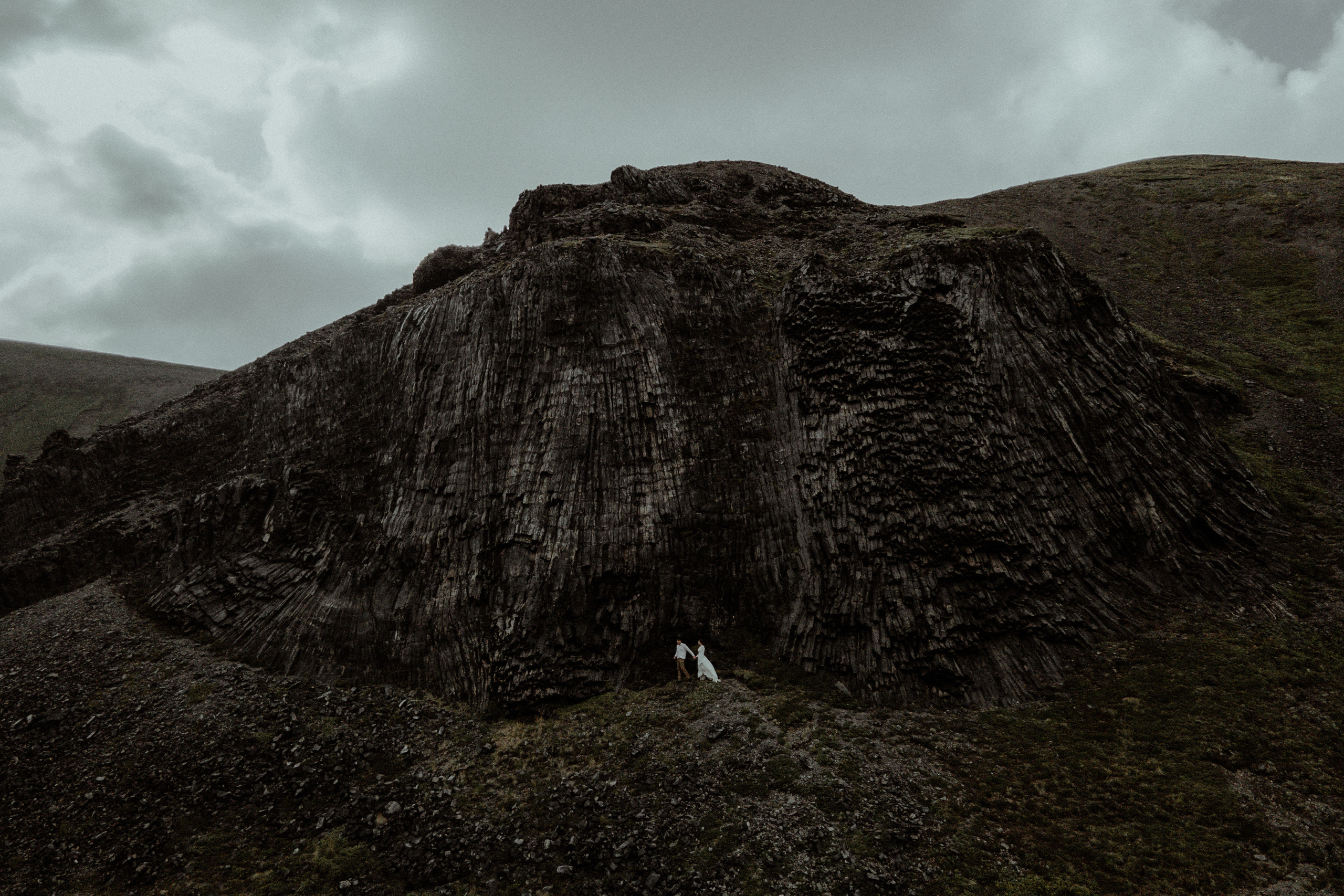 Кальдера Горелый. Свадебное фото и видео на Камчатке. Туристические маршруты
