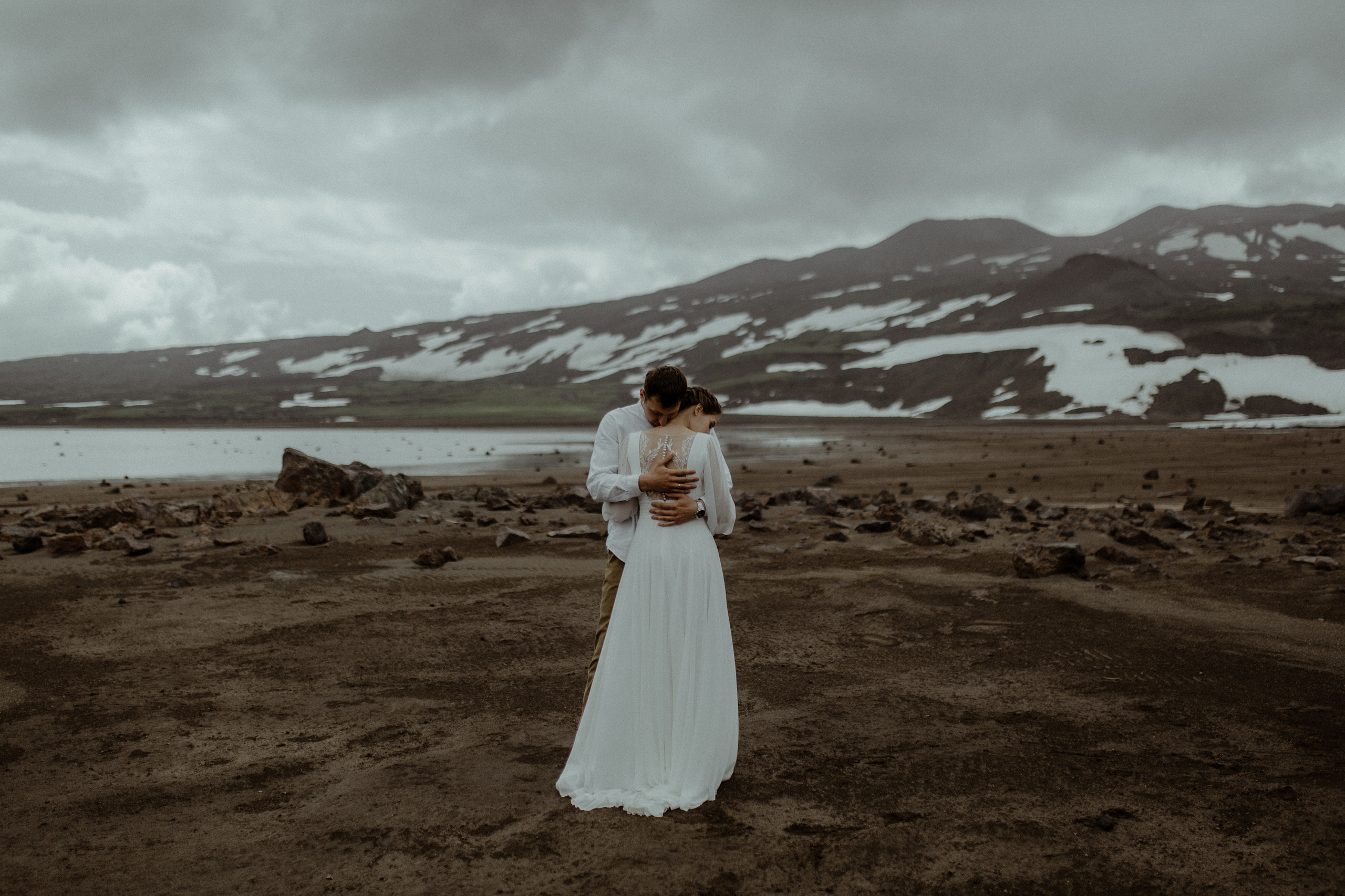 Кальдера Горелый. Свадебное фото и видео на Камчатке. Туристические маршруты