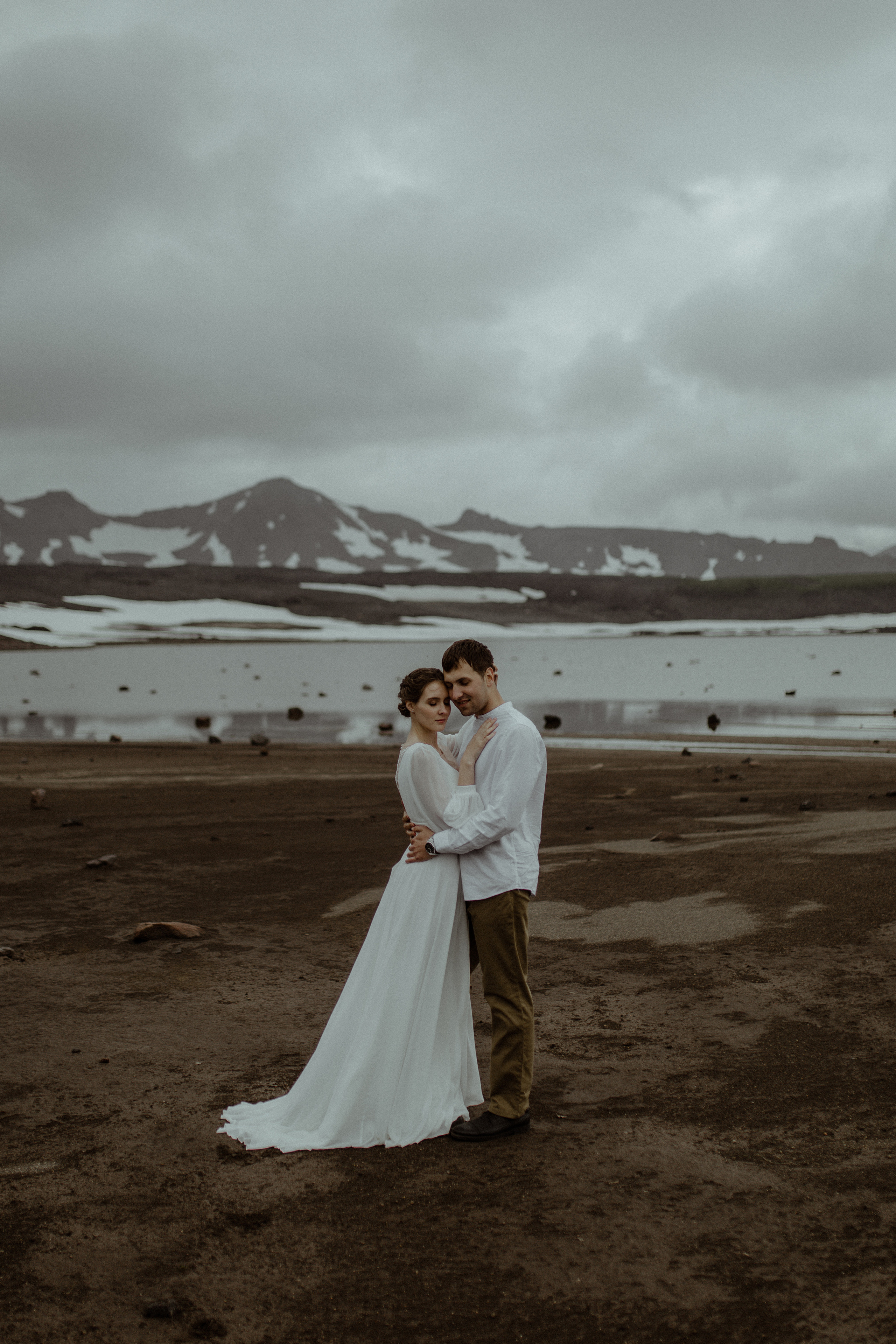 Кальдера Горелый. Свадебное фото и видео на Камчатке. Туристические маршруты