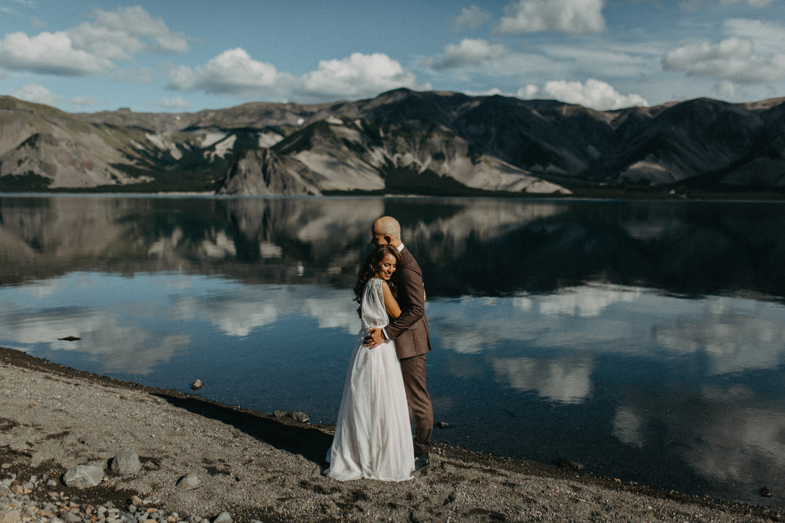 Вулкан Ксудач. Свадьба Богдана и Лизы. Свадебное фото и видео на Камчатке. Туристические маршруты